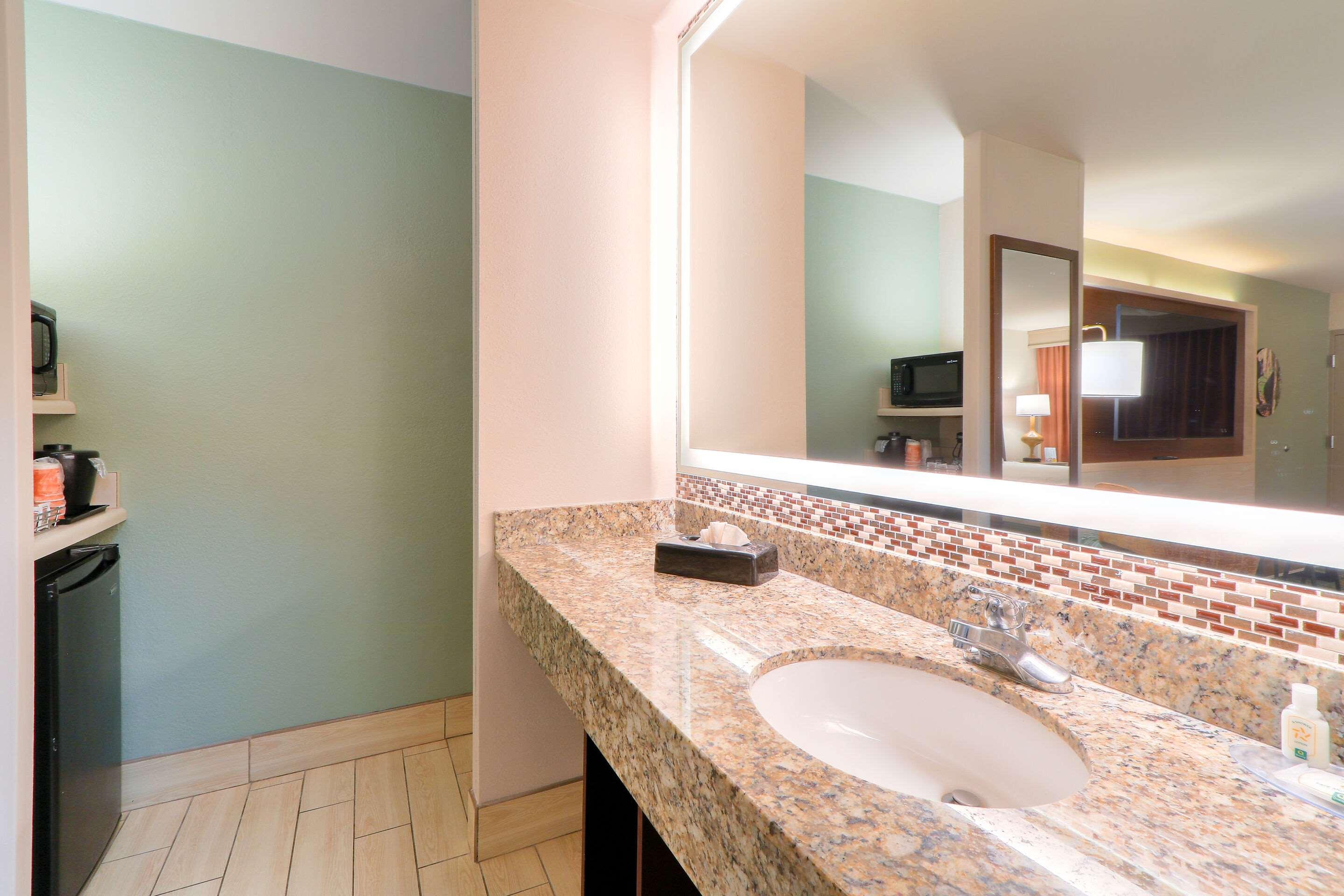 Quality Inn Near the Island Pigeon Forge
