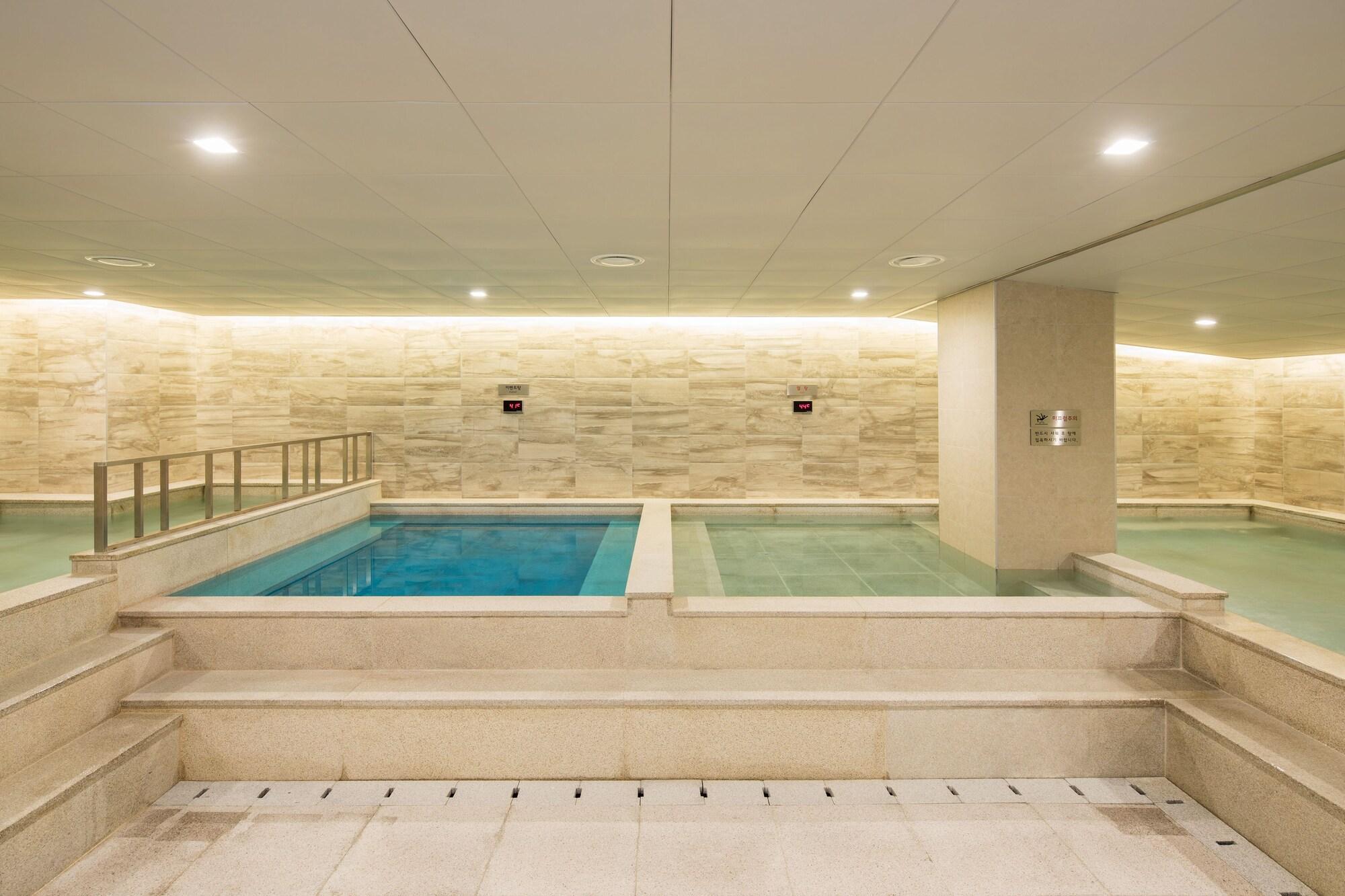 Orakai Cheonggyesan Hotel, Bw Premier Collection