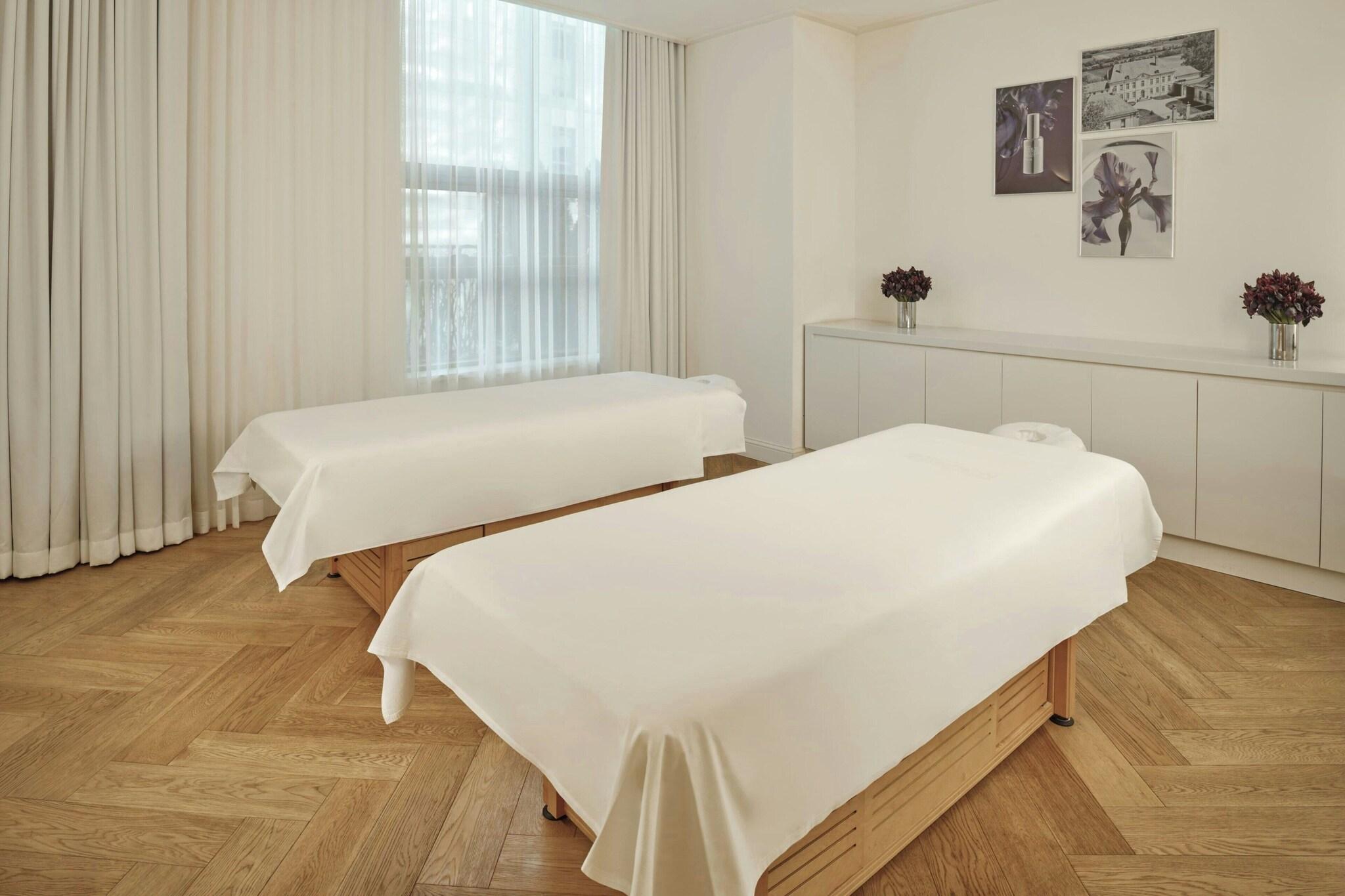 L'Escape Hotel