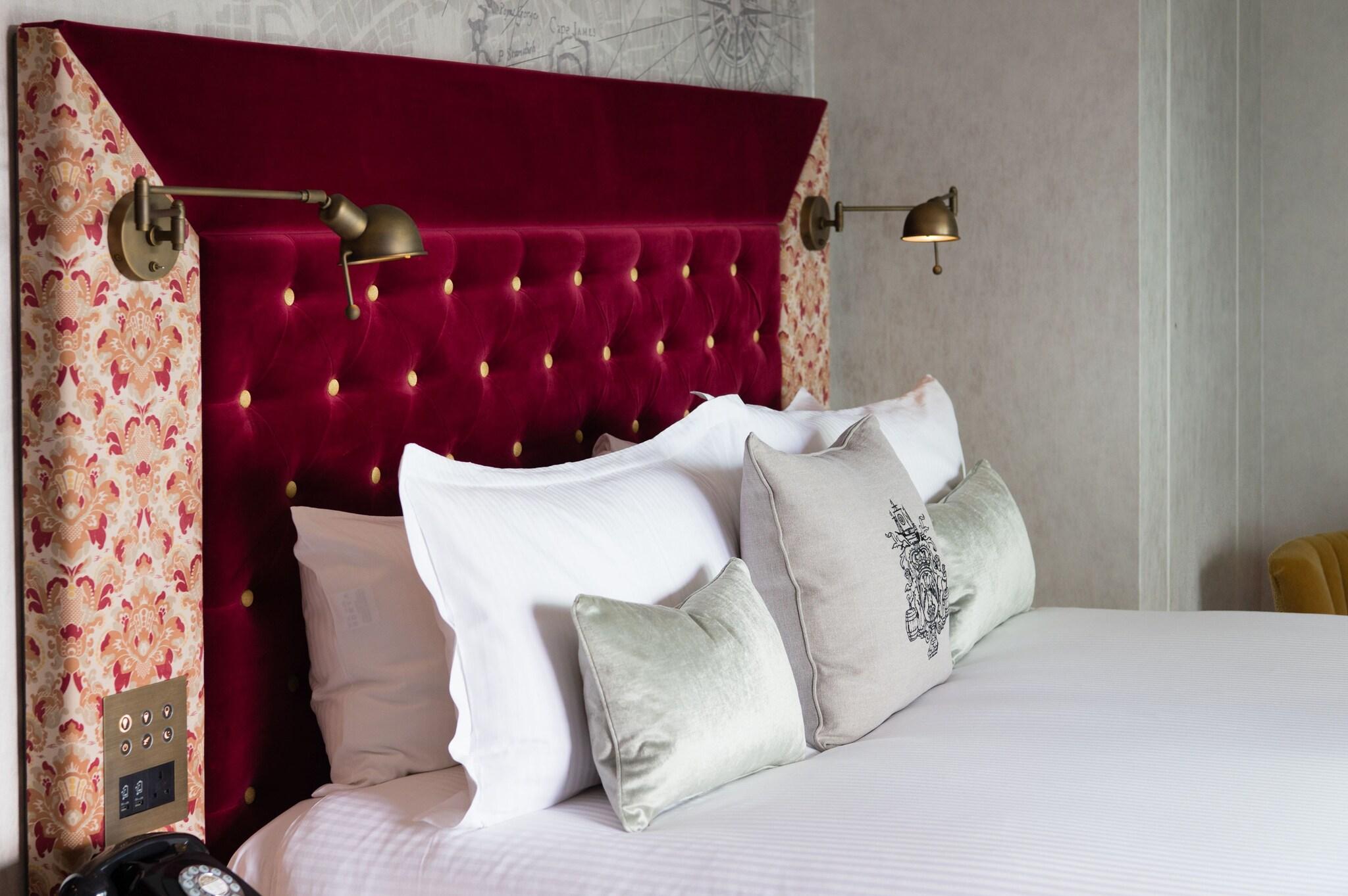 Vintry and Mercer by null Vintry and Mercer by null