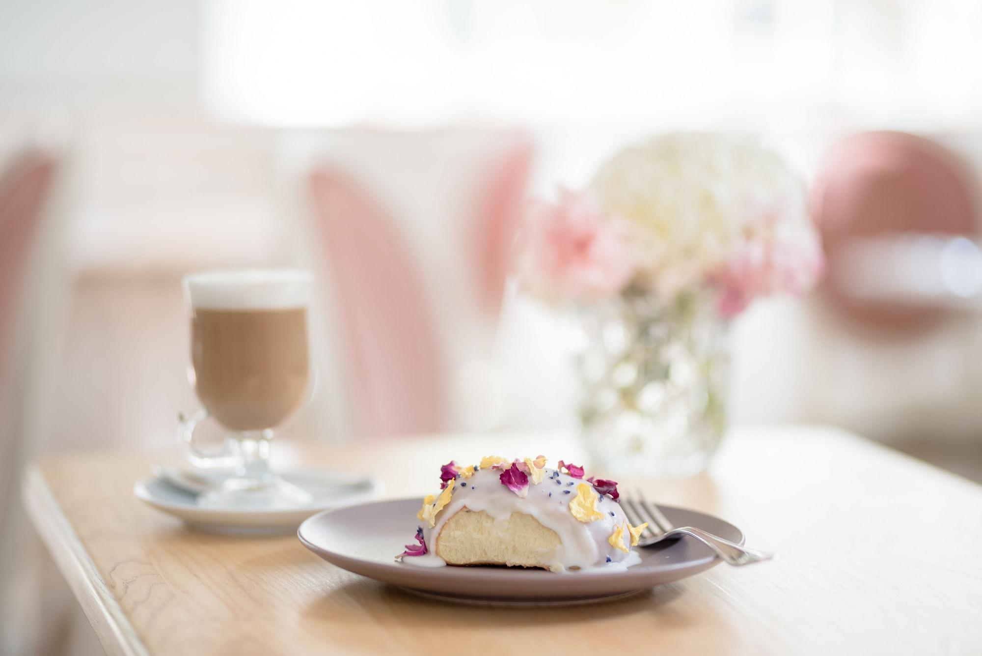 Cliff at Lyons by null