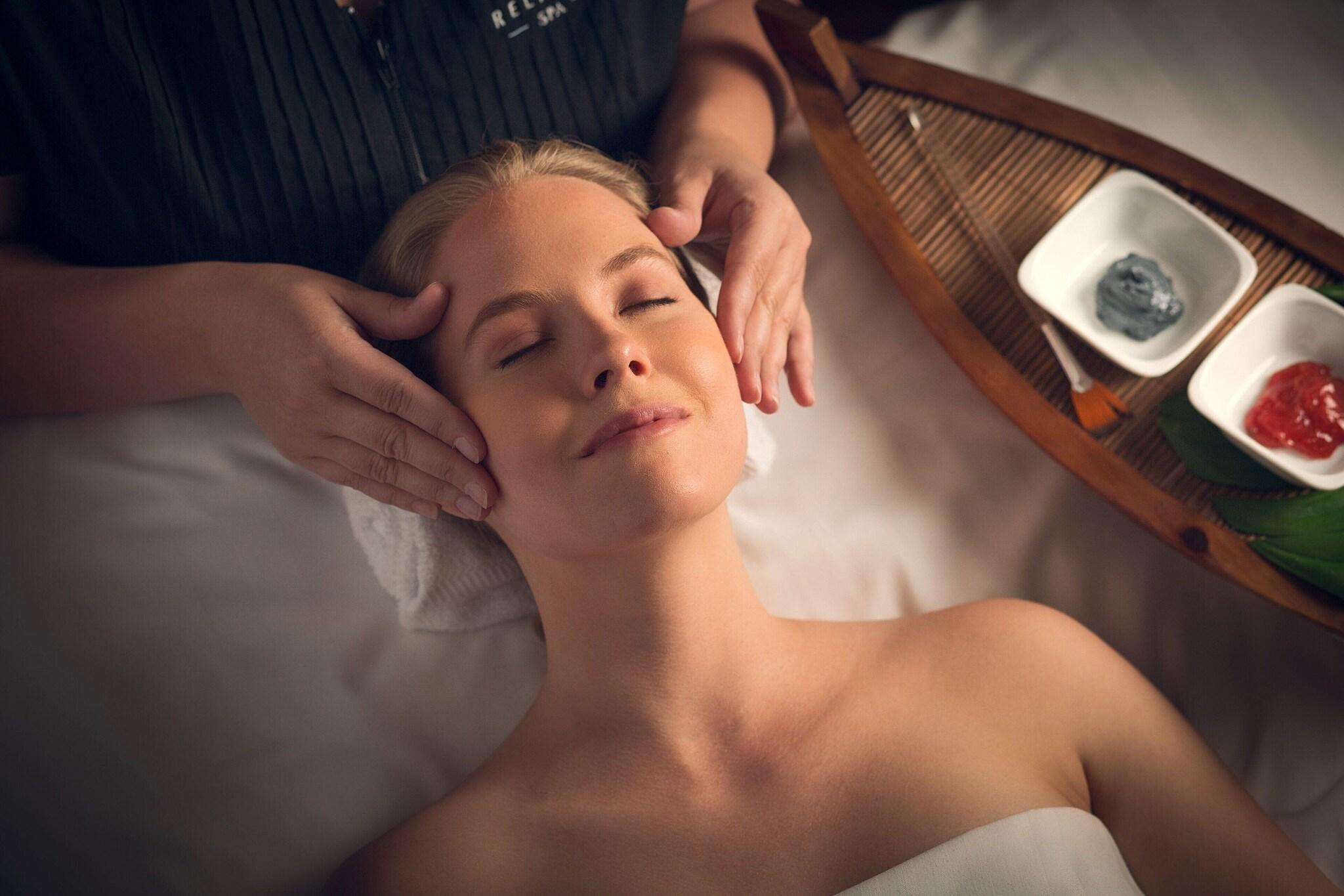 Gaylord Rockies Resort & Convention Center by null