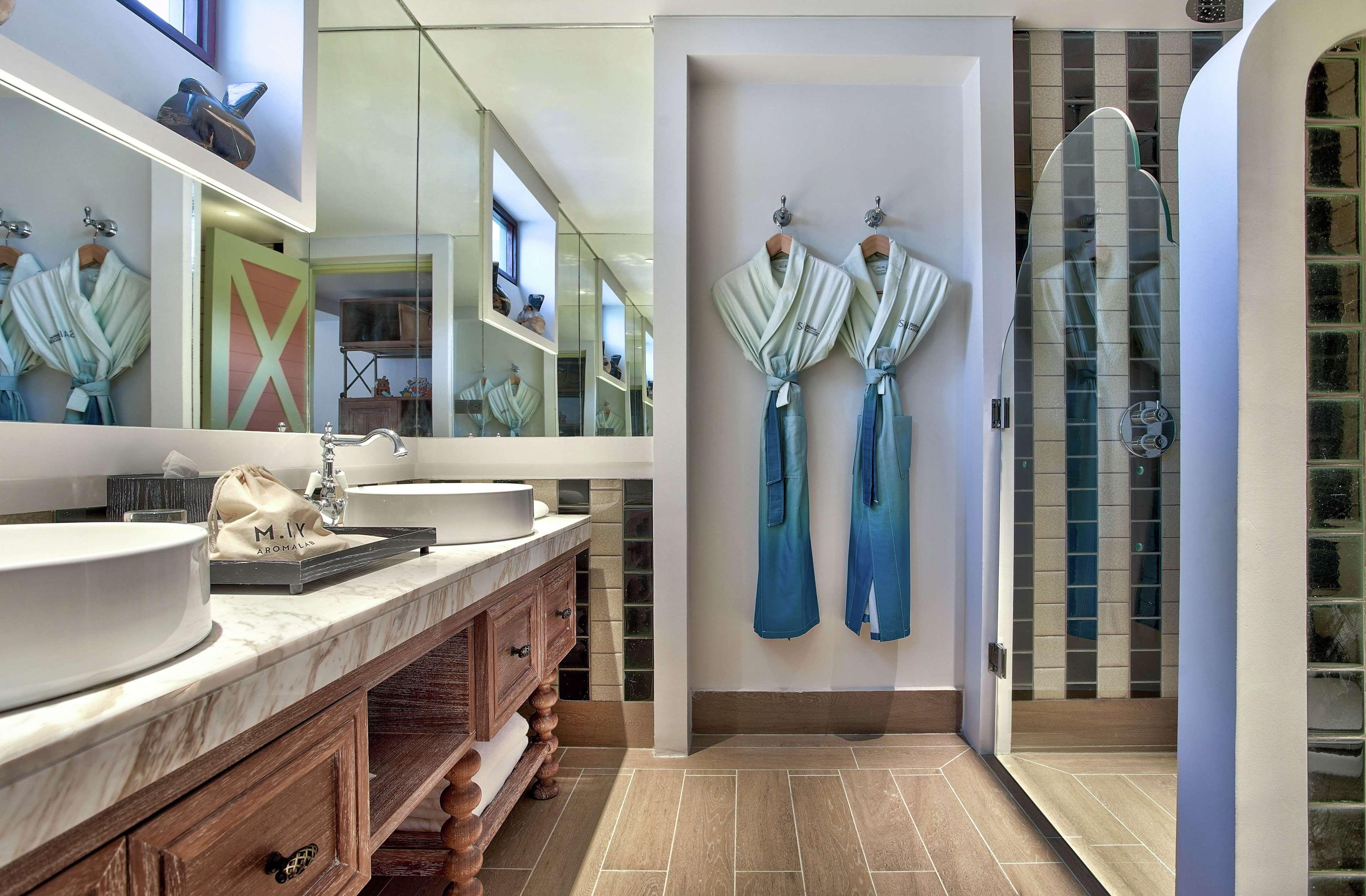 SAii Lagoon Maldives, Curio Collection by Hilton by null