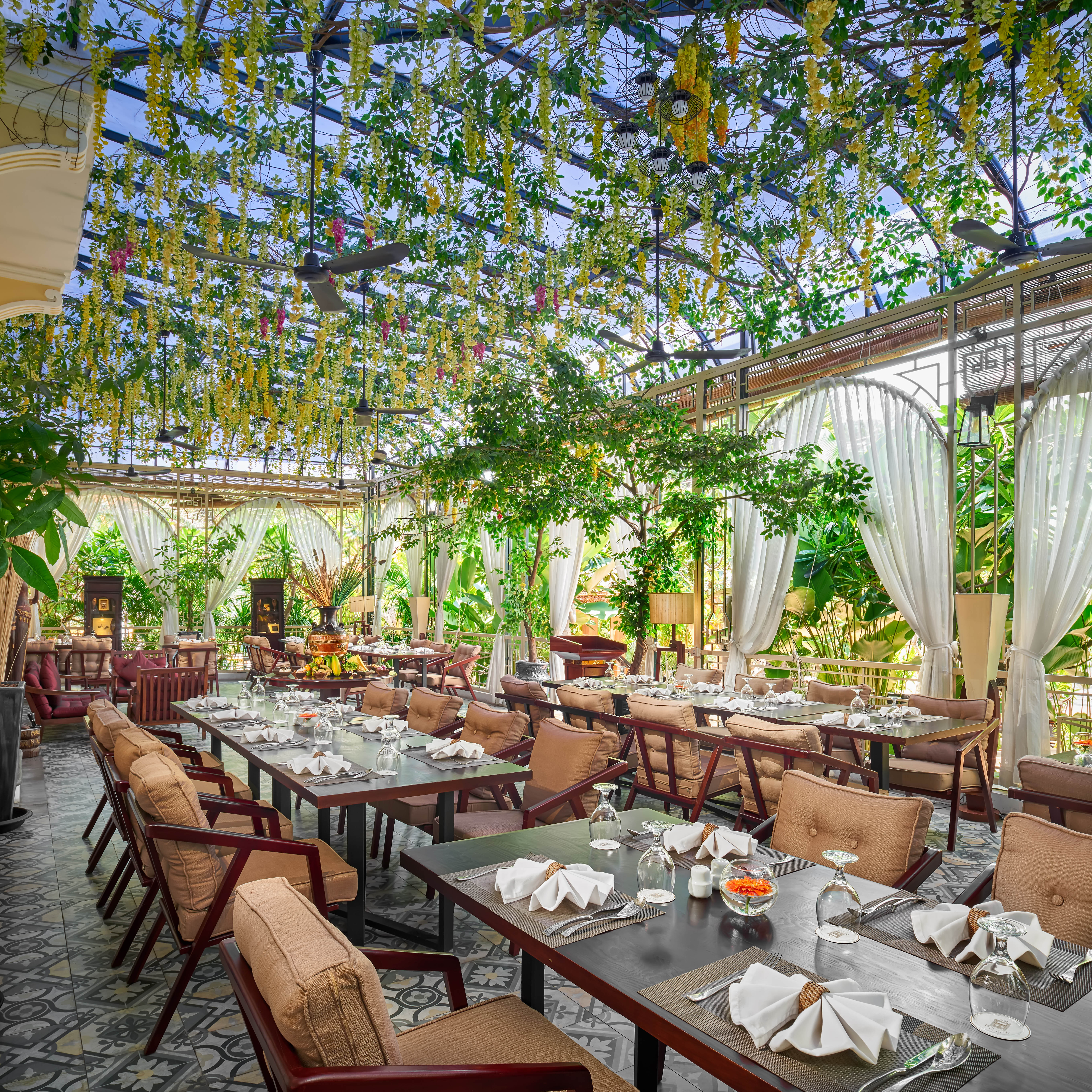 Palace Gate Hotel & Resort