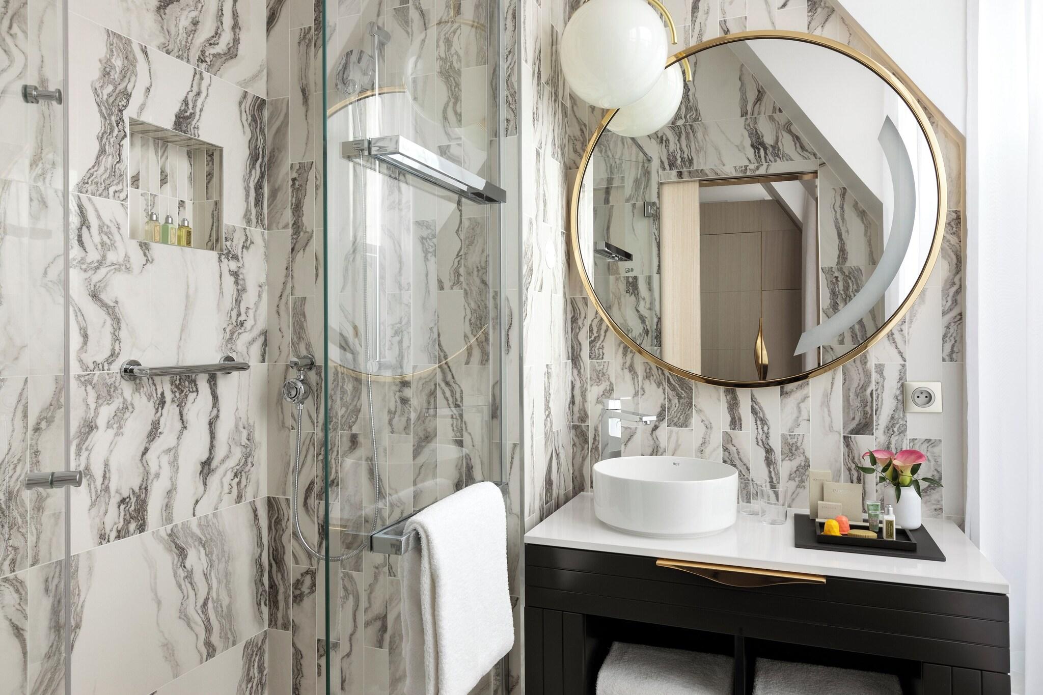 Imagem da galeria de La Clef Champs-elysées By The Crest Collection