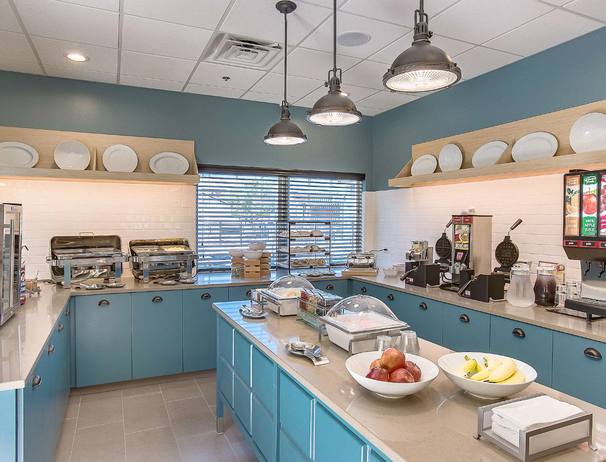 Country Inn & Suites Wichita East