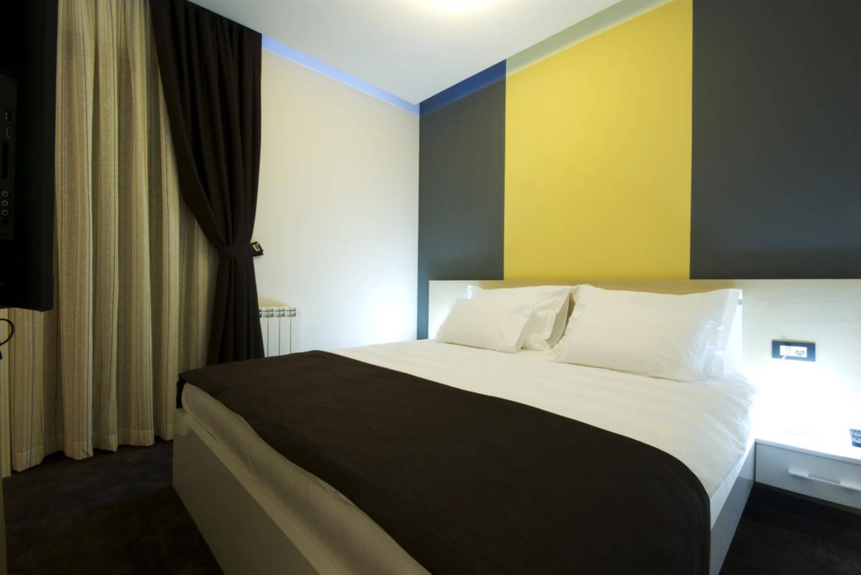 Hotel SOA by null