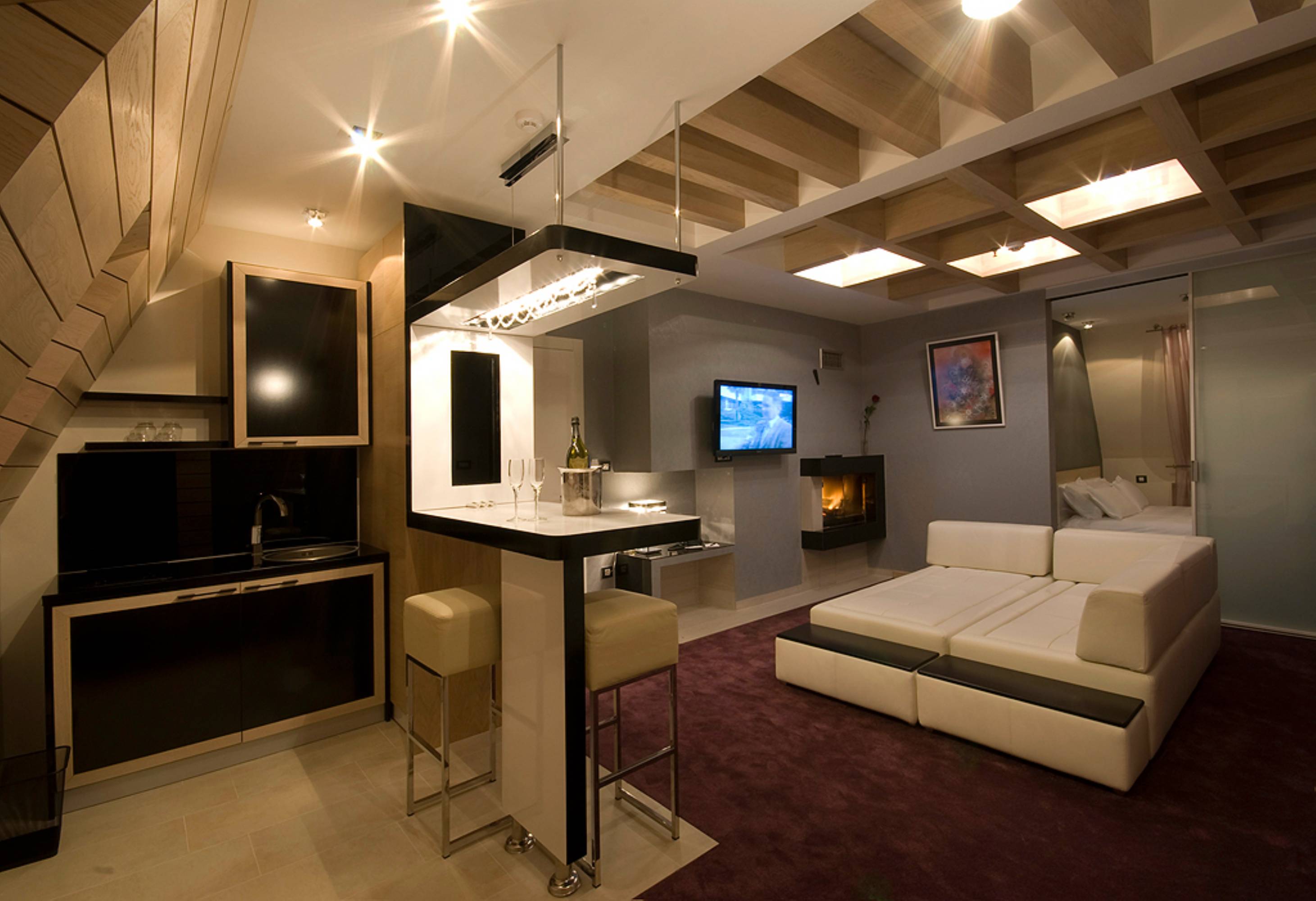 Hotel SOA by null