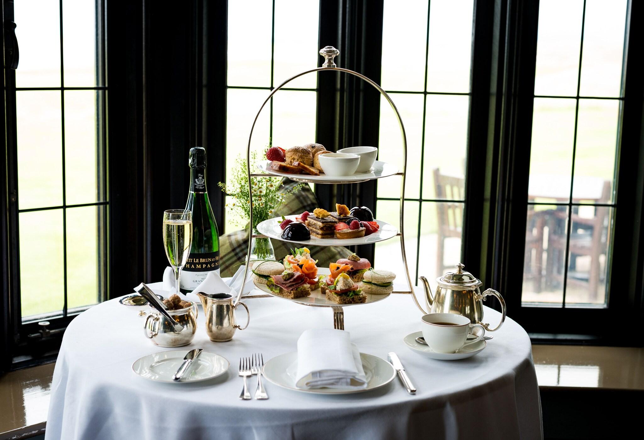 Trump International Golf Links & Hotel Doonbeg Ireland by null