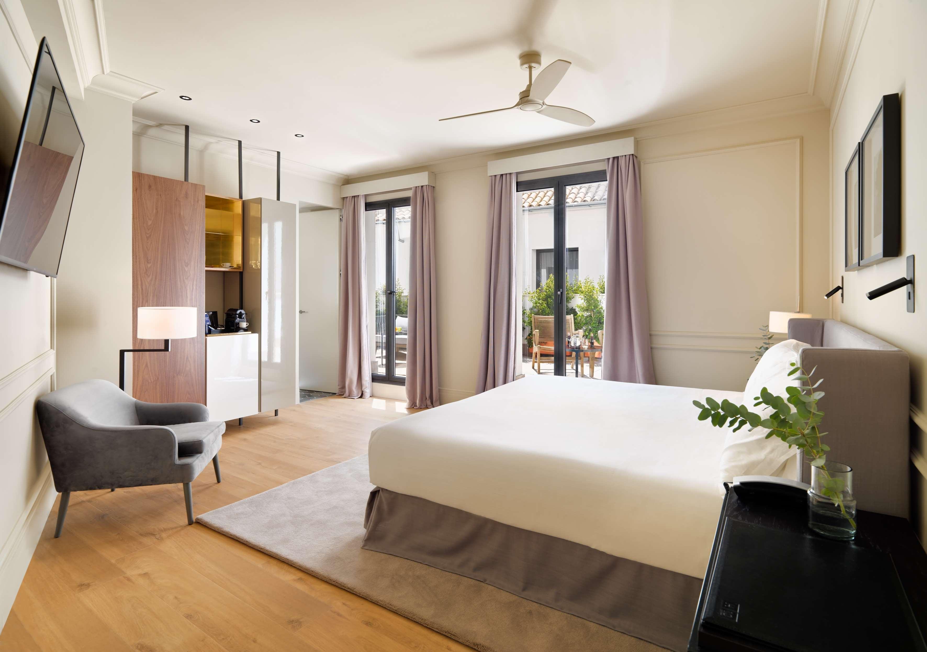 H10 Palacio Colomera by null