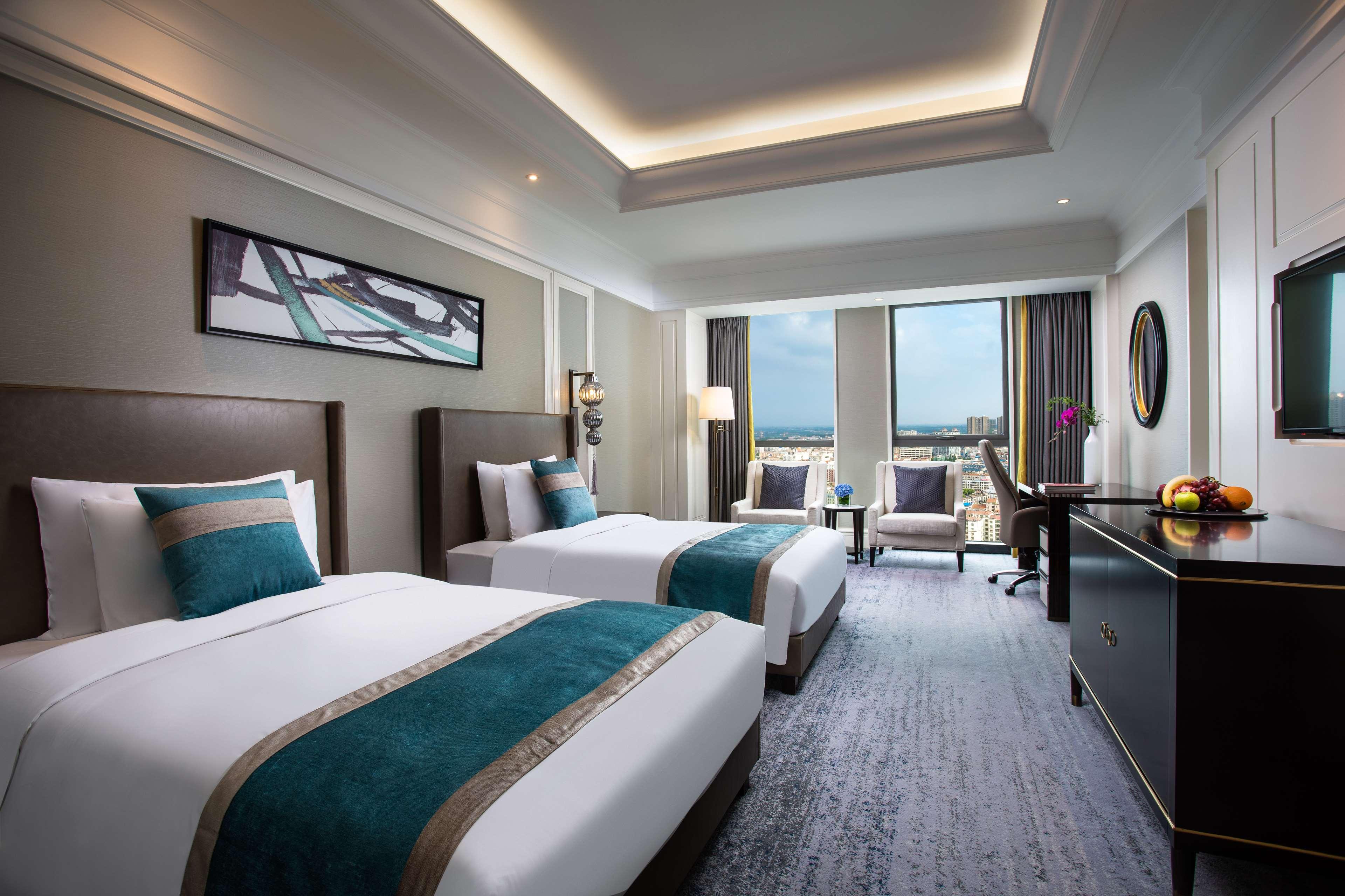 Ramada Plaza Wuhan Huangpi