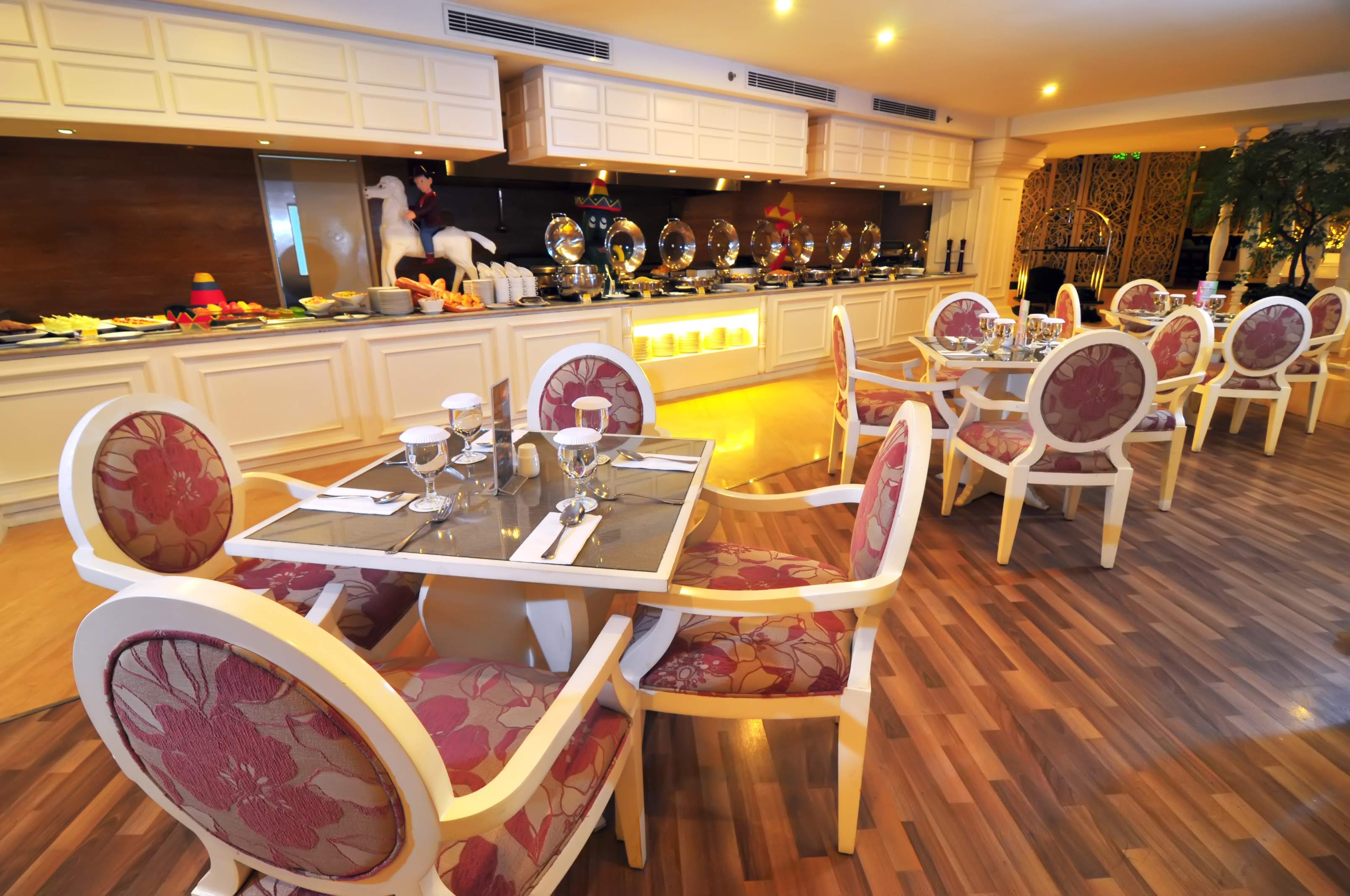 J Icon Hip Hotel