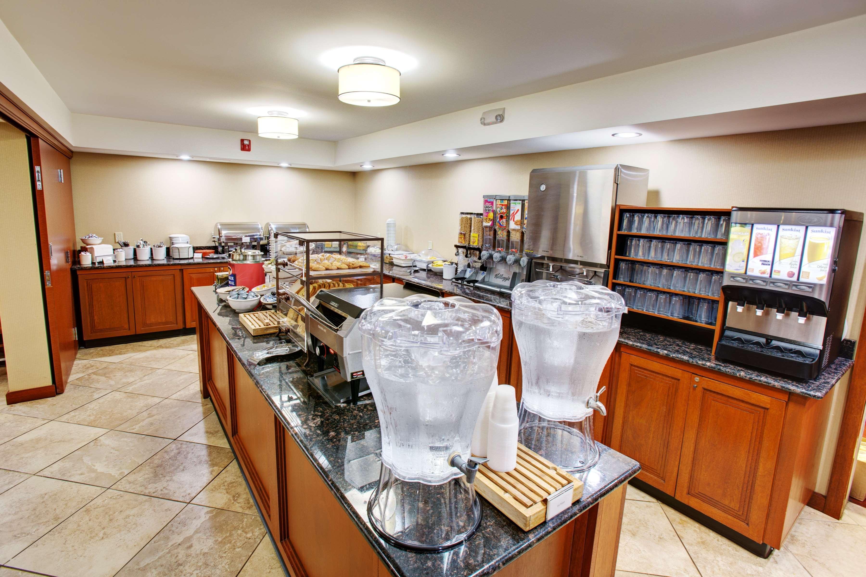 Country Inn Suites By Radisson Traverse City Mi