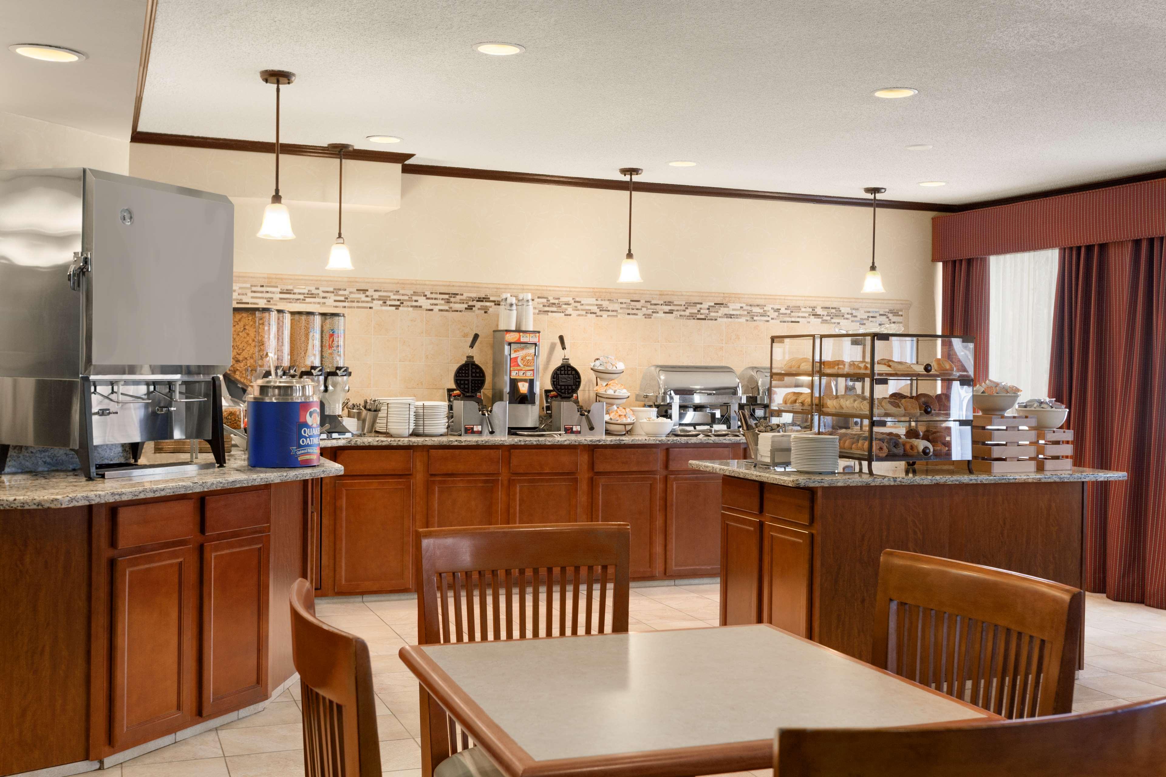 Country Inn Suites By Radisson Coon Rapids Mn