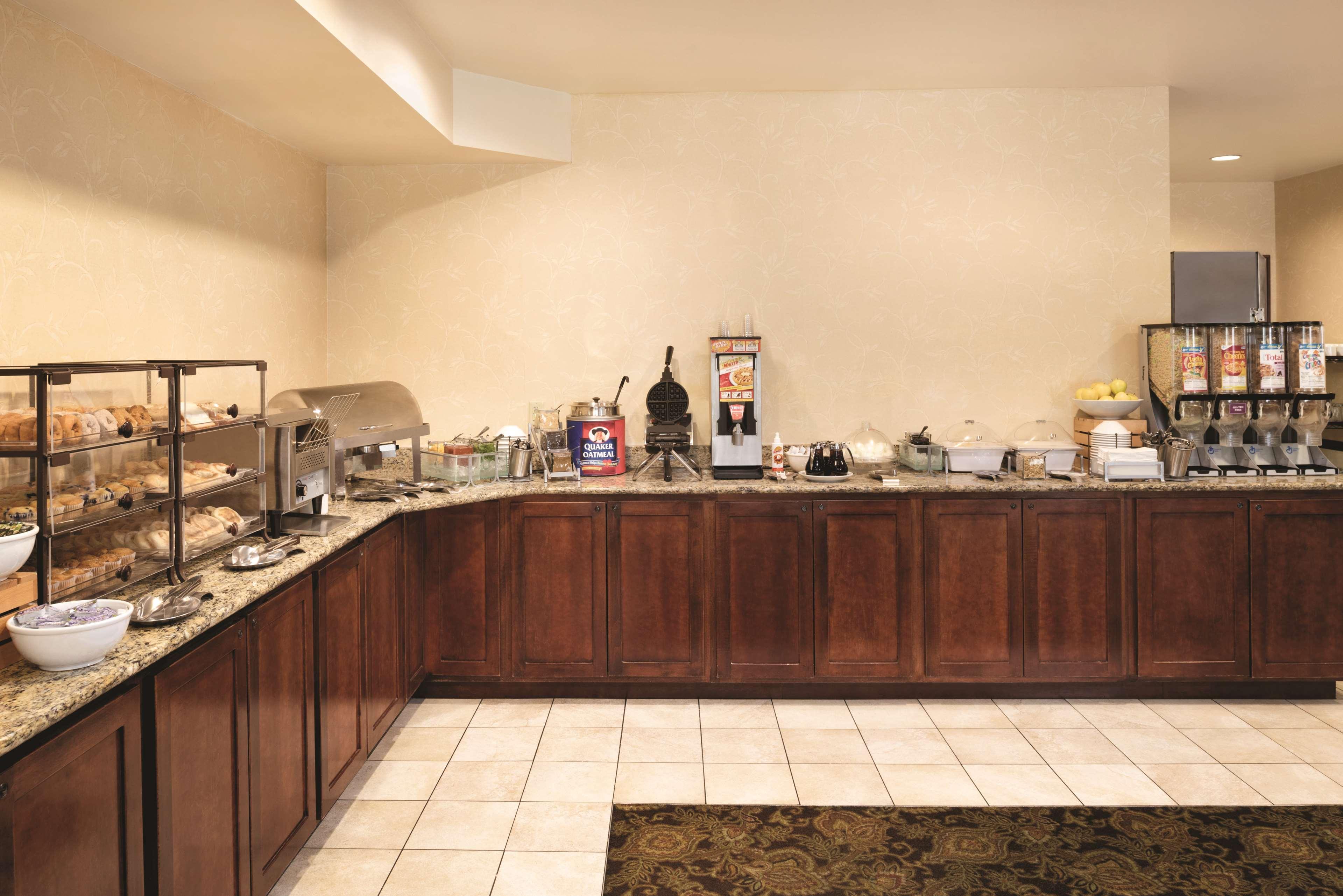 Country Inn Suites By Radisson Des Moines West Ia