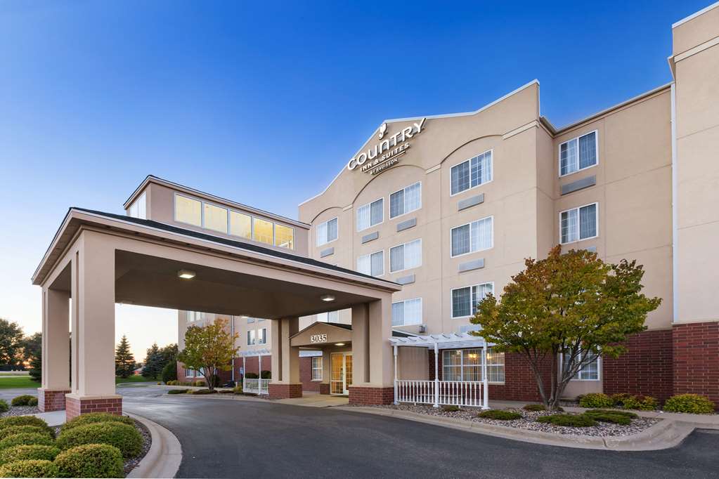Country Inn & Suites by Radisson, Eagan, MN image