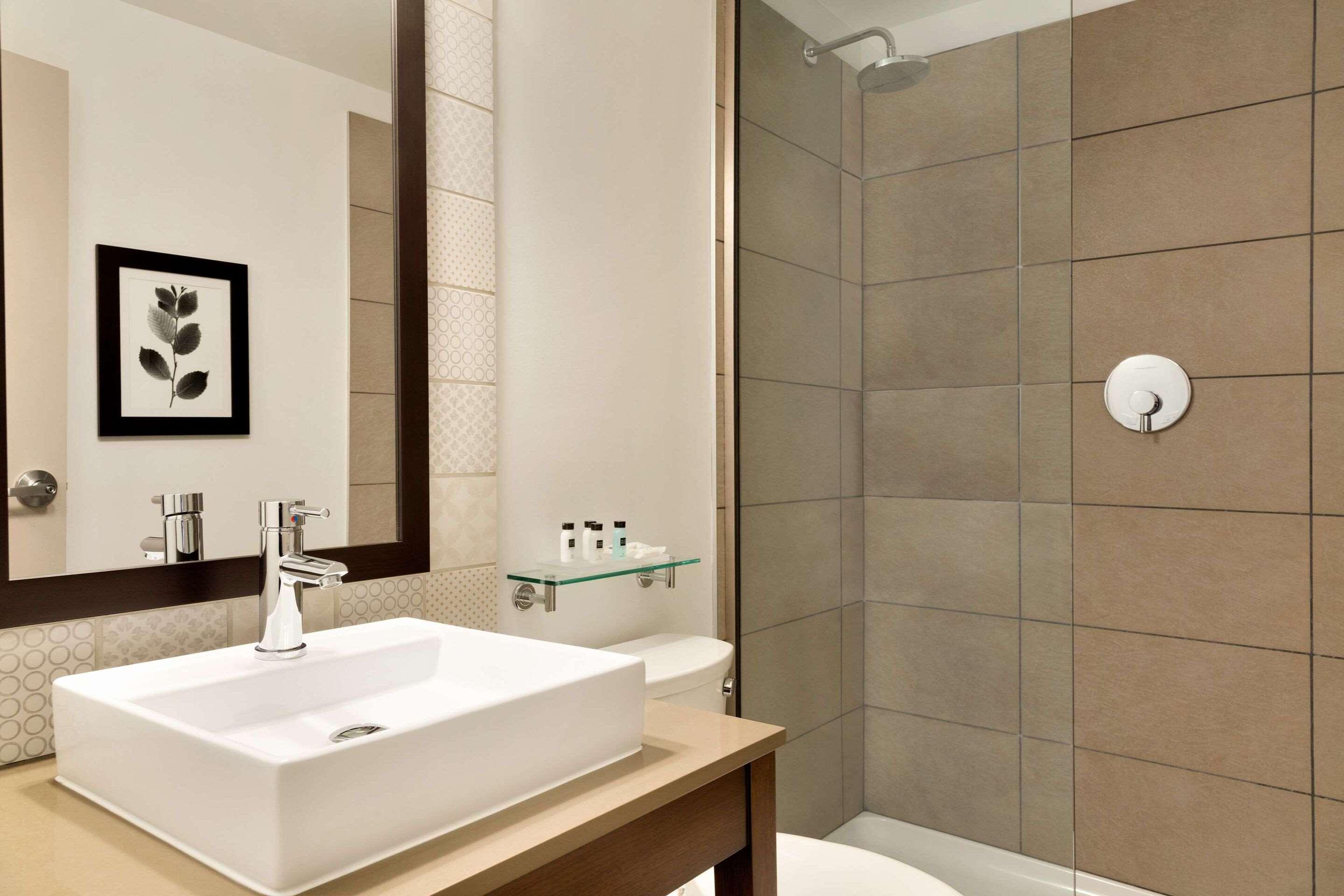 Country Inn & Suites by Radisson Seattle -Tacoma I