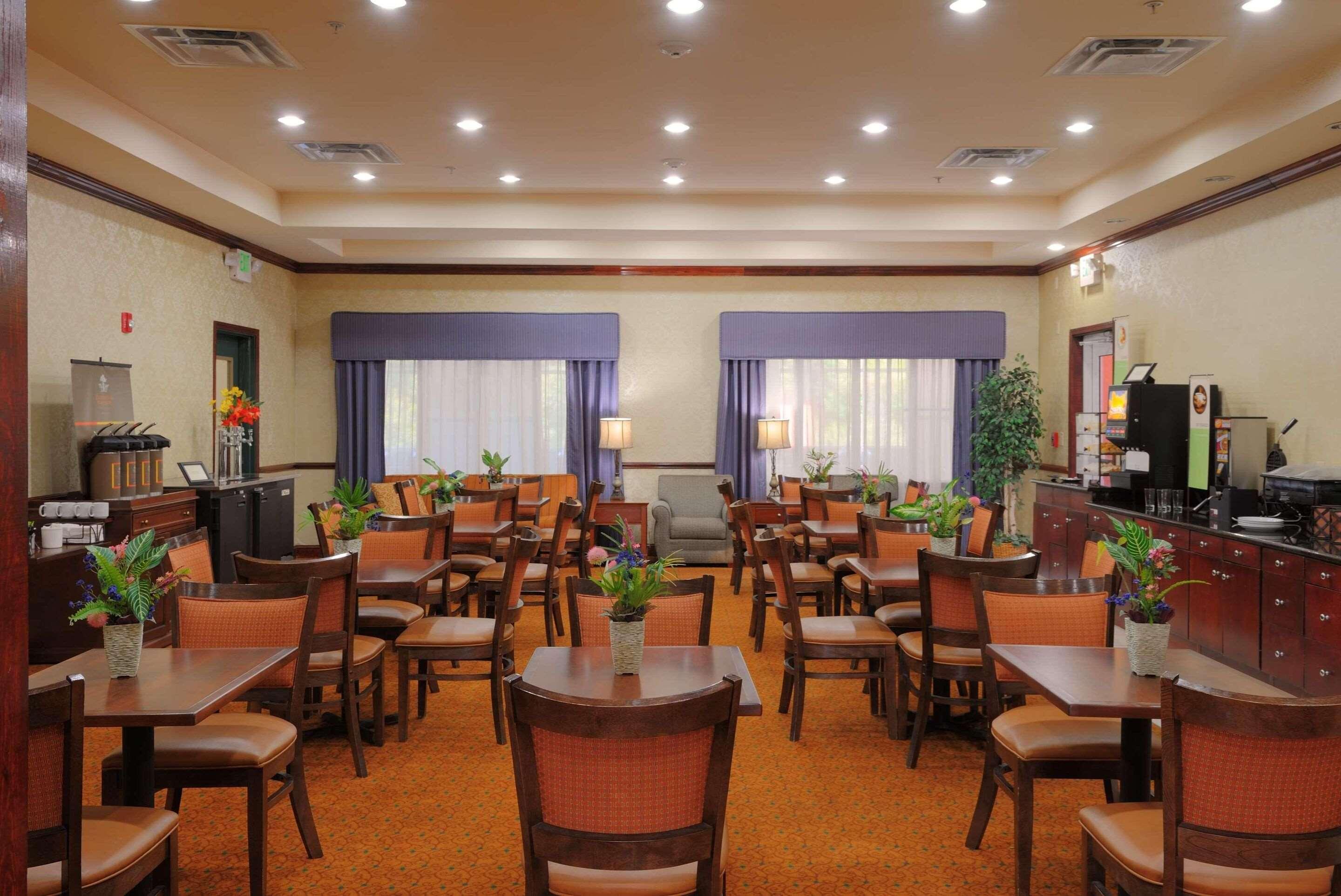 Country Inn Suites By Radisson Savannah Airport Ga