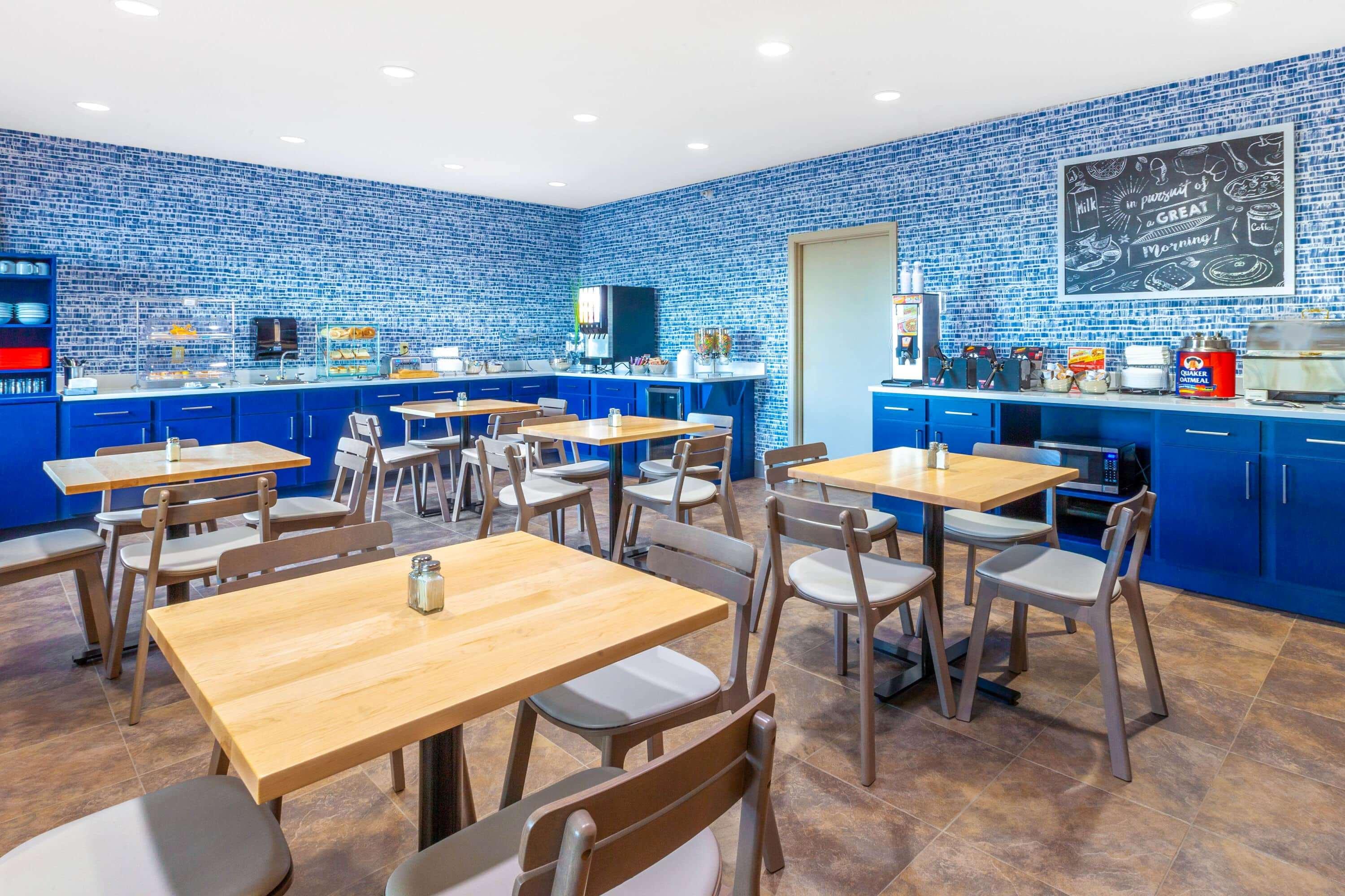 AmericInn by Wyndham Iron Mountain