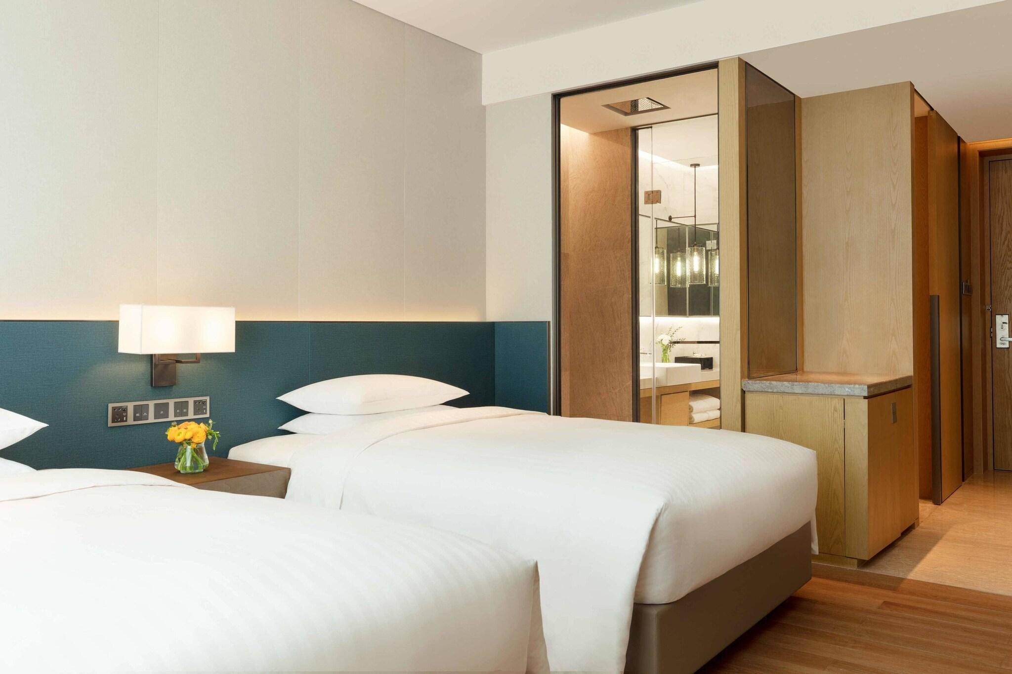 Courtyard By Marriott Shenzhen Bay