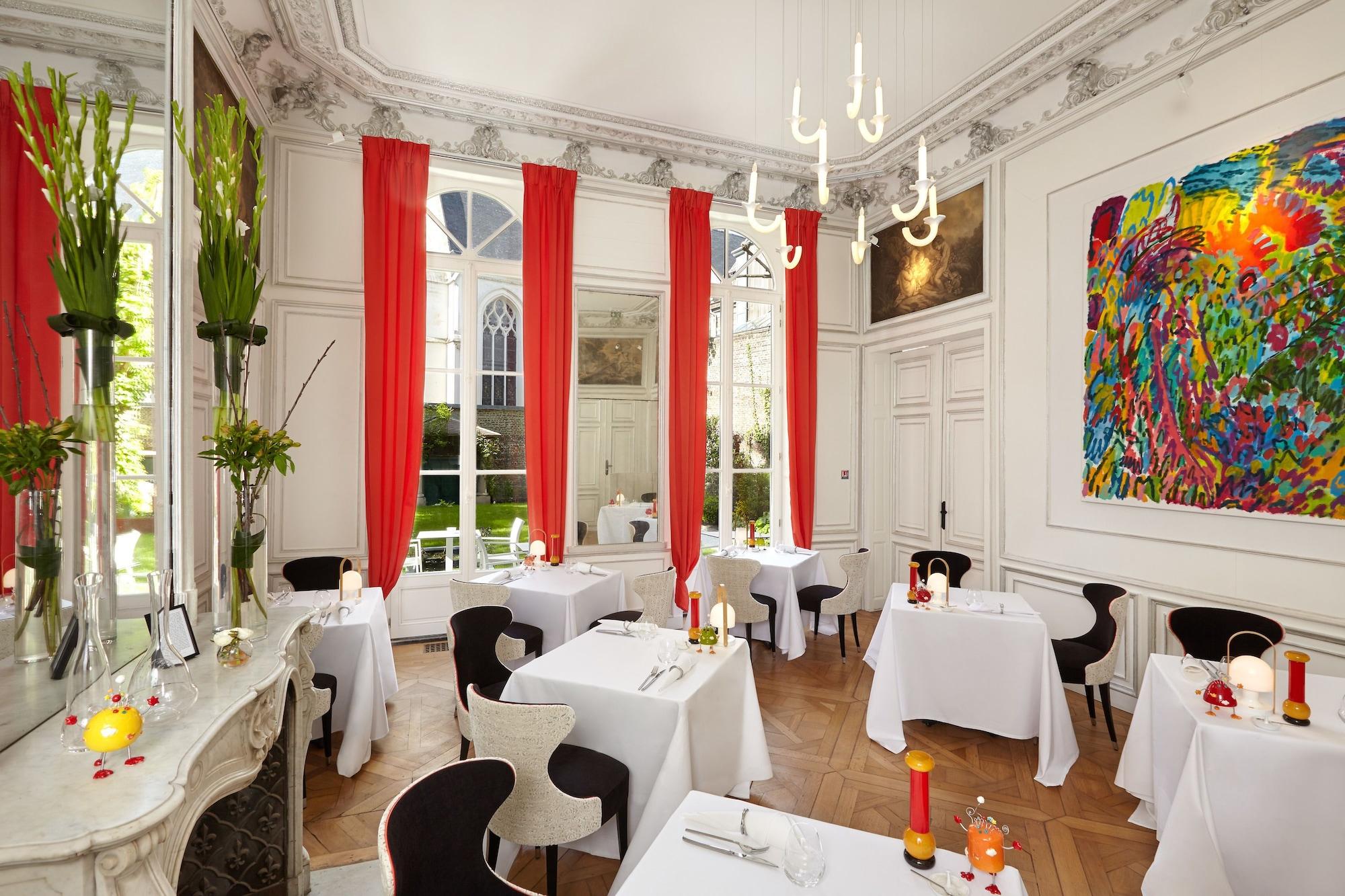 Clarance Hotel by null