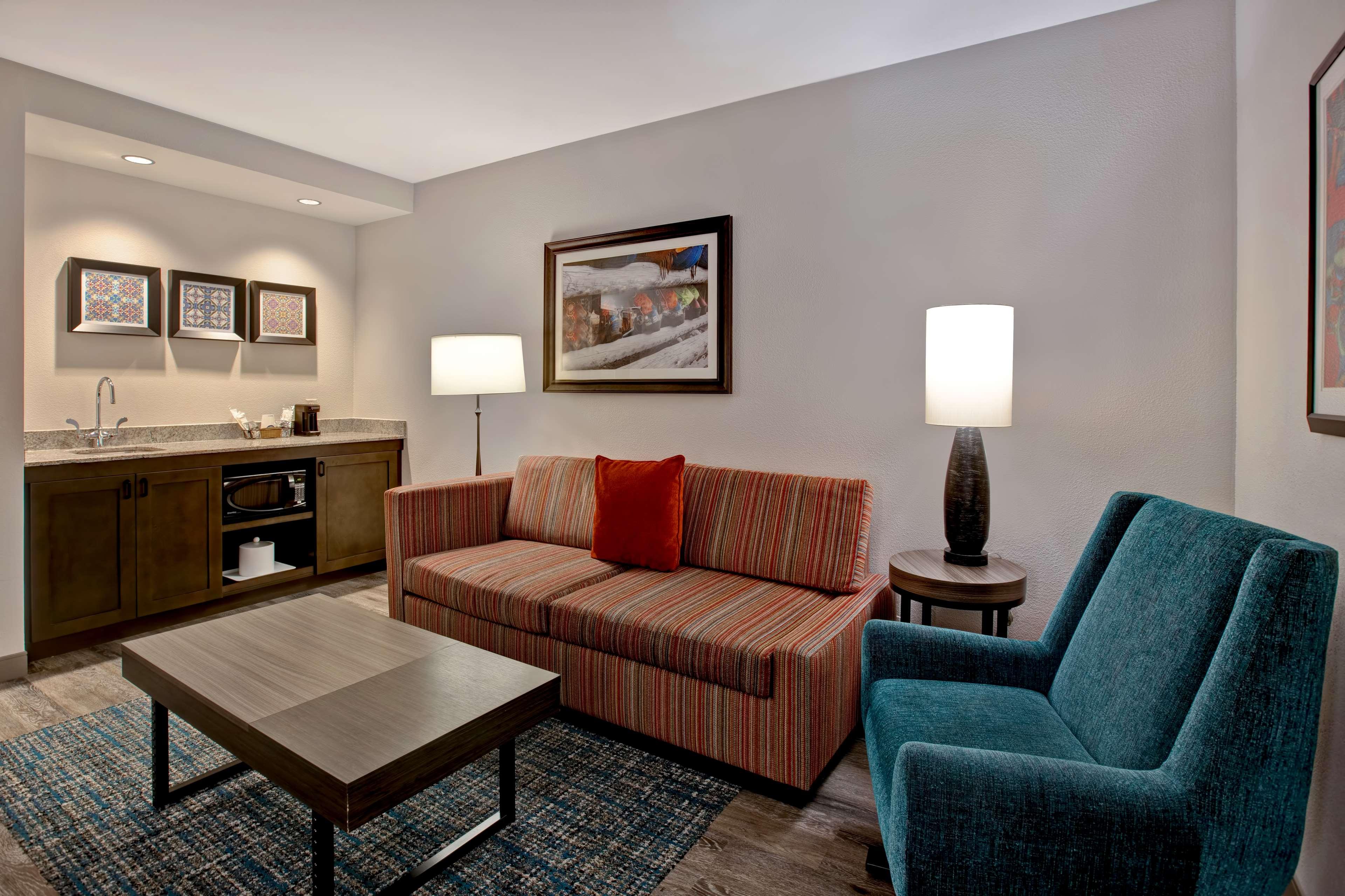 Hampton Inn & Suites San Antonio Riverwalk