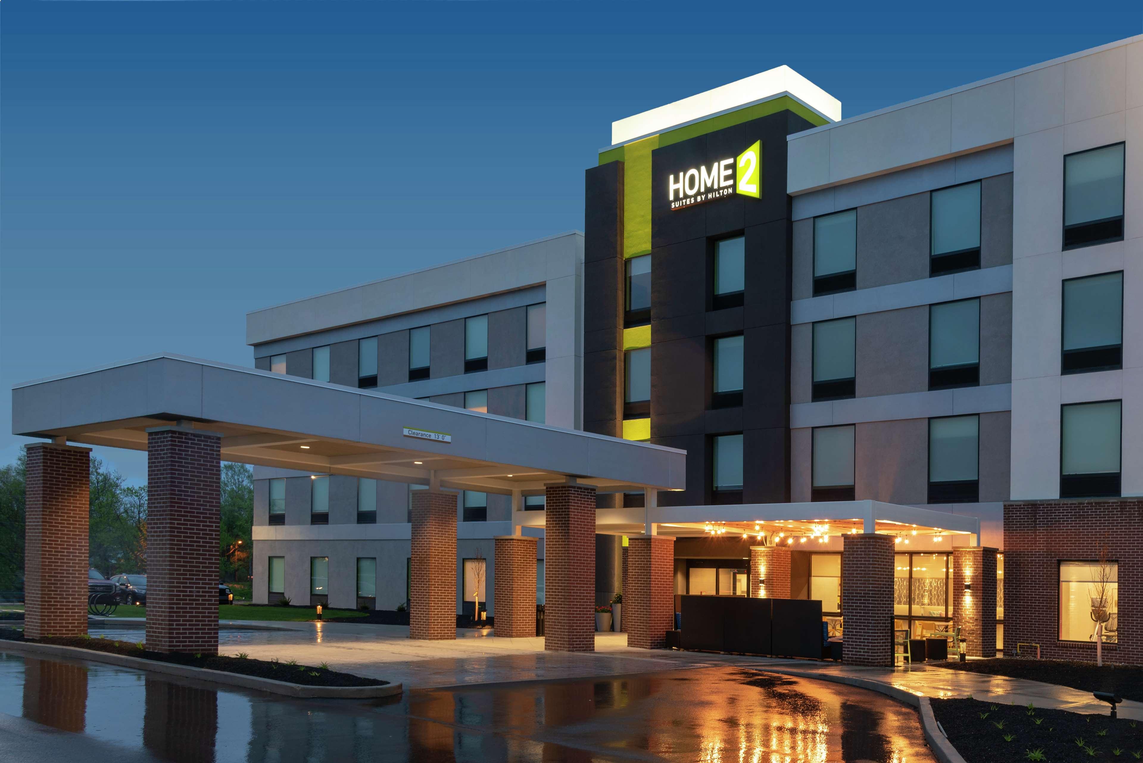 Home2 Suites by Hilton Indianapolis Airport image