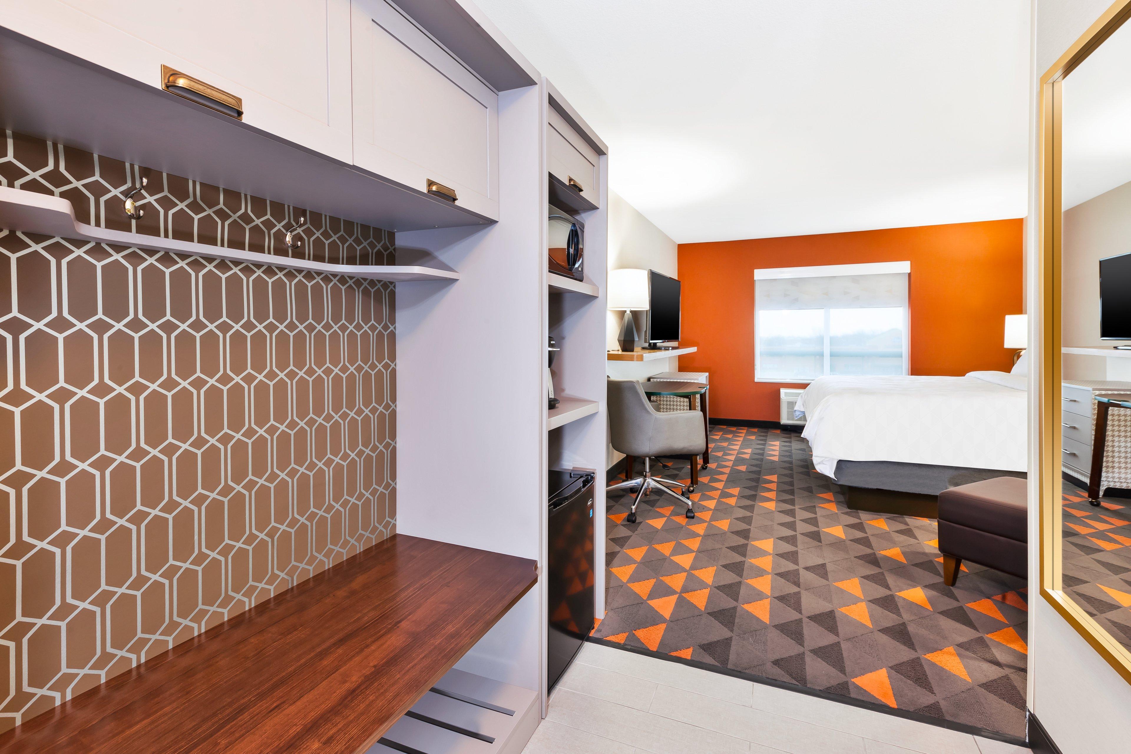 Holiday Inn & Suites Toledo Southwest - Perrysburg