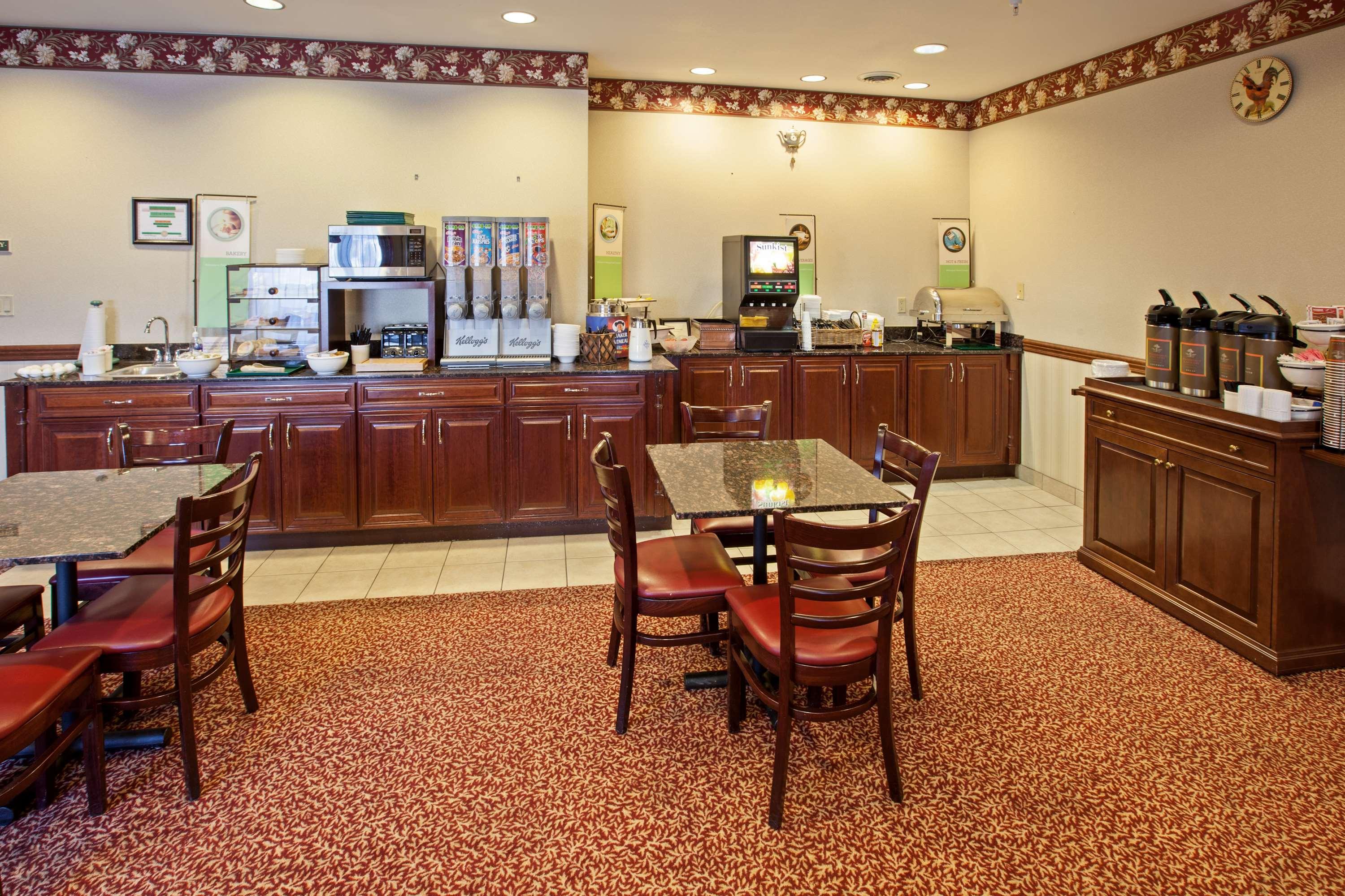 Country Inn Suites By Radisson Elkhart North In