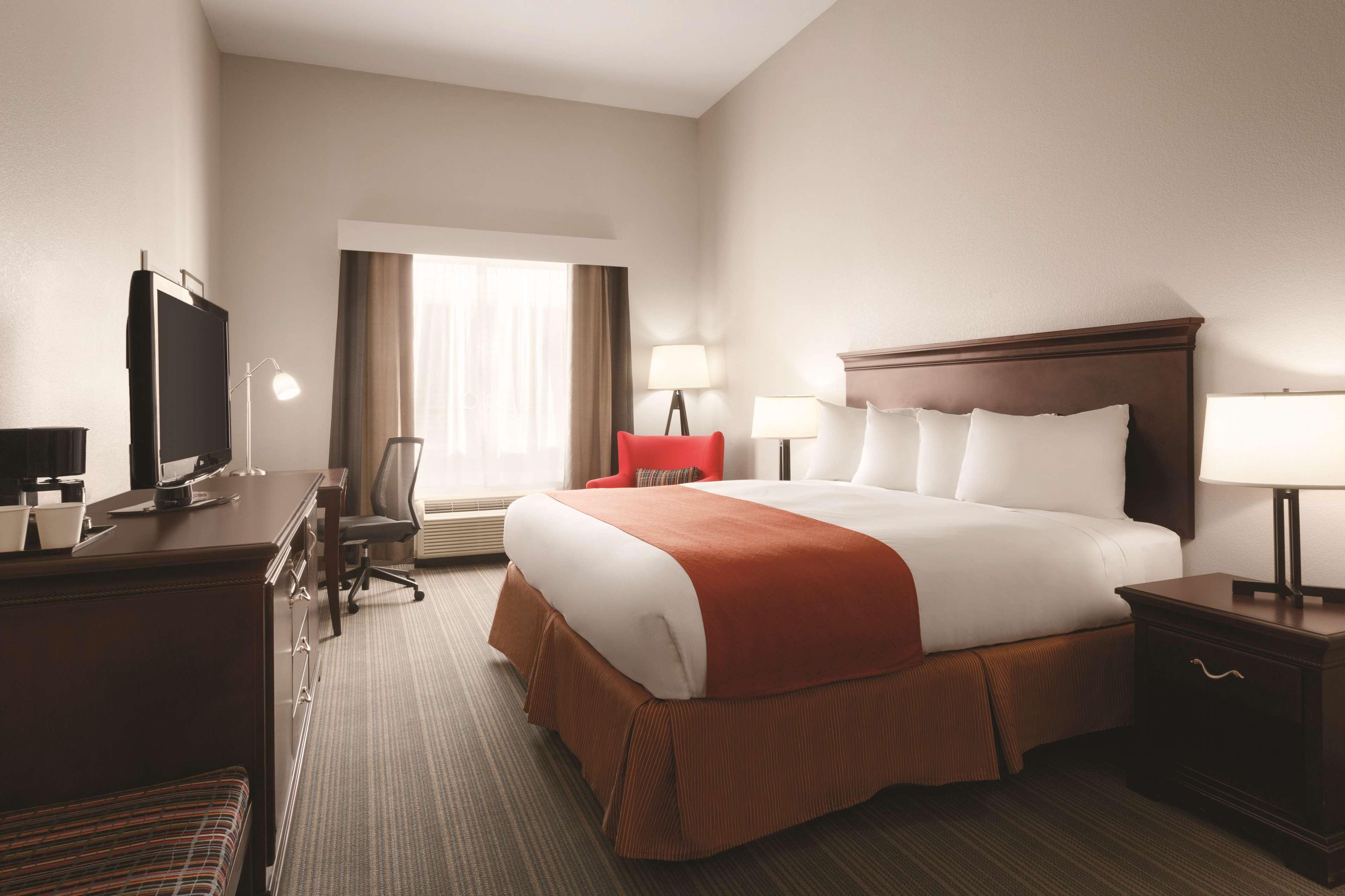 Country Inn&Suites St. Petersburg Clearwater Fl