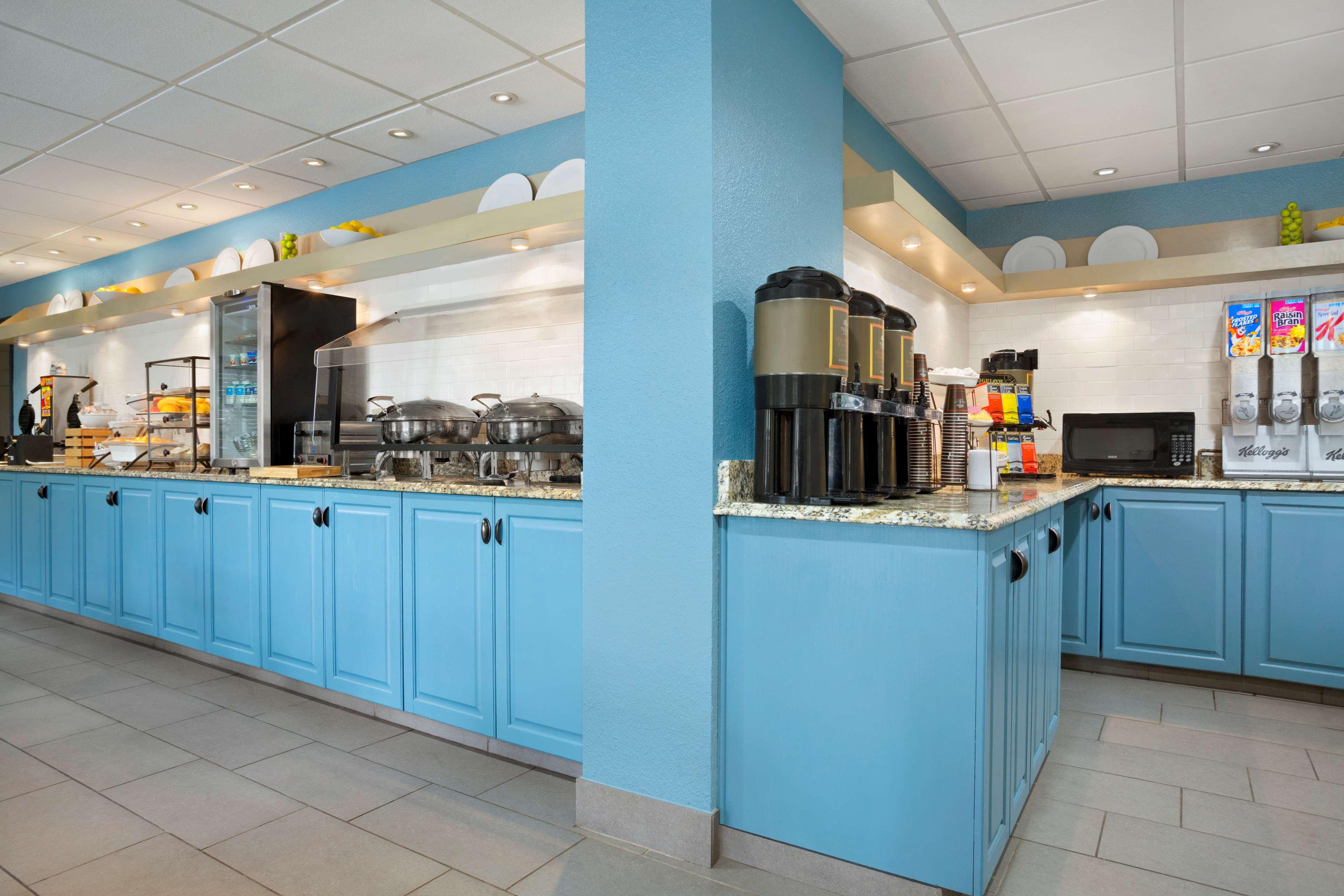 Country Inn & Suites by Radisson, Charlotte Univer