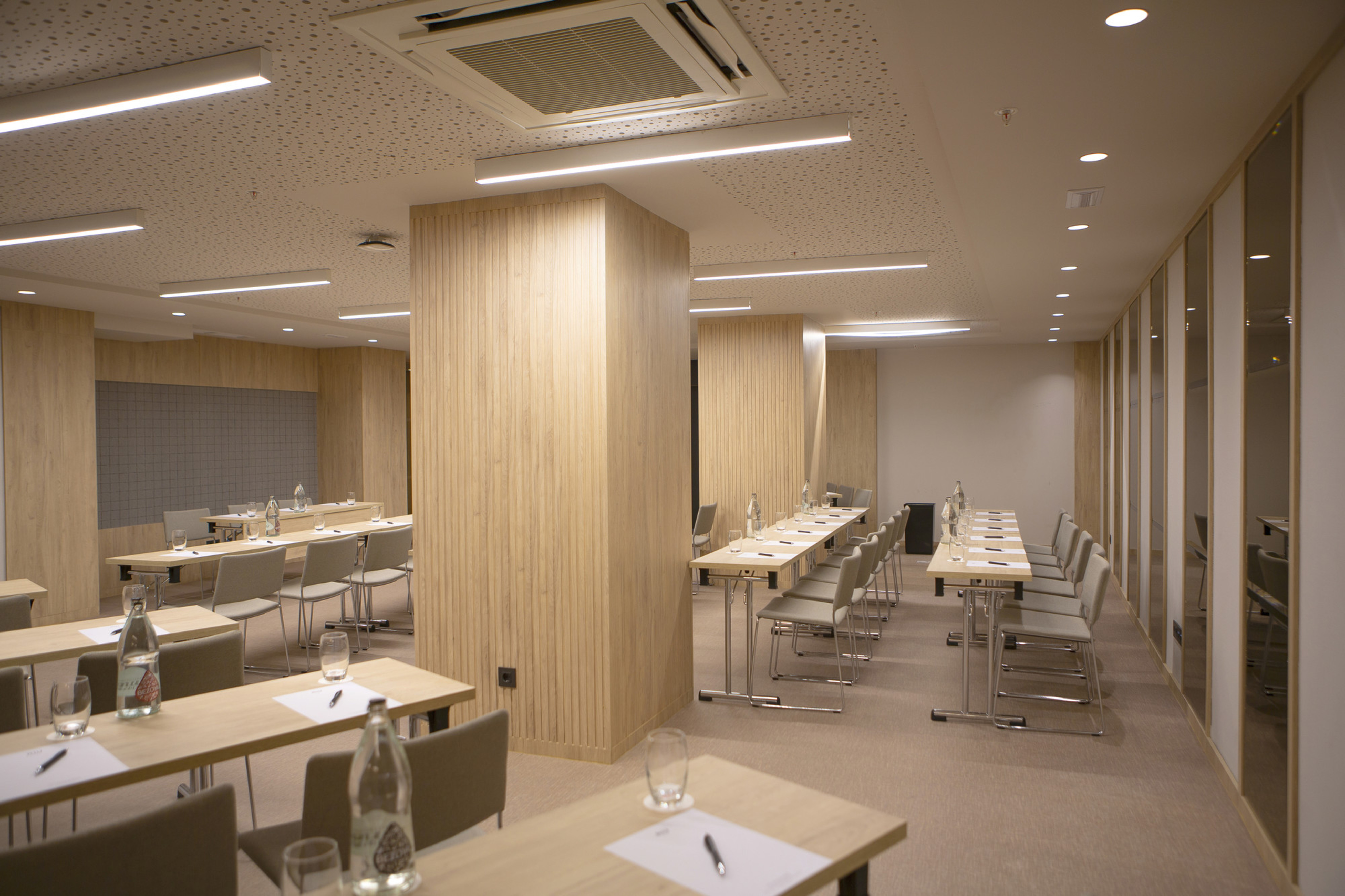 Hotel Riu Plaza España - photo