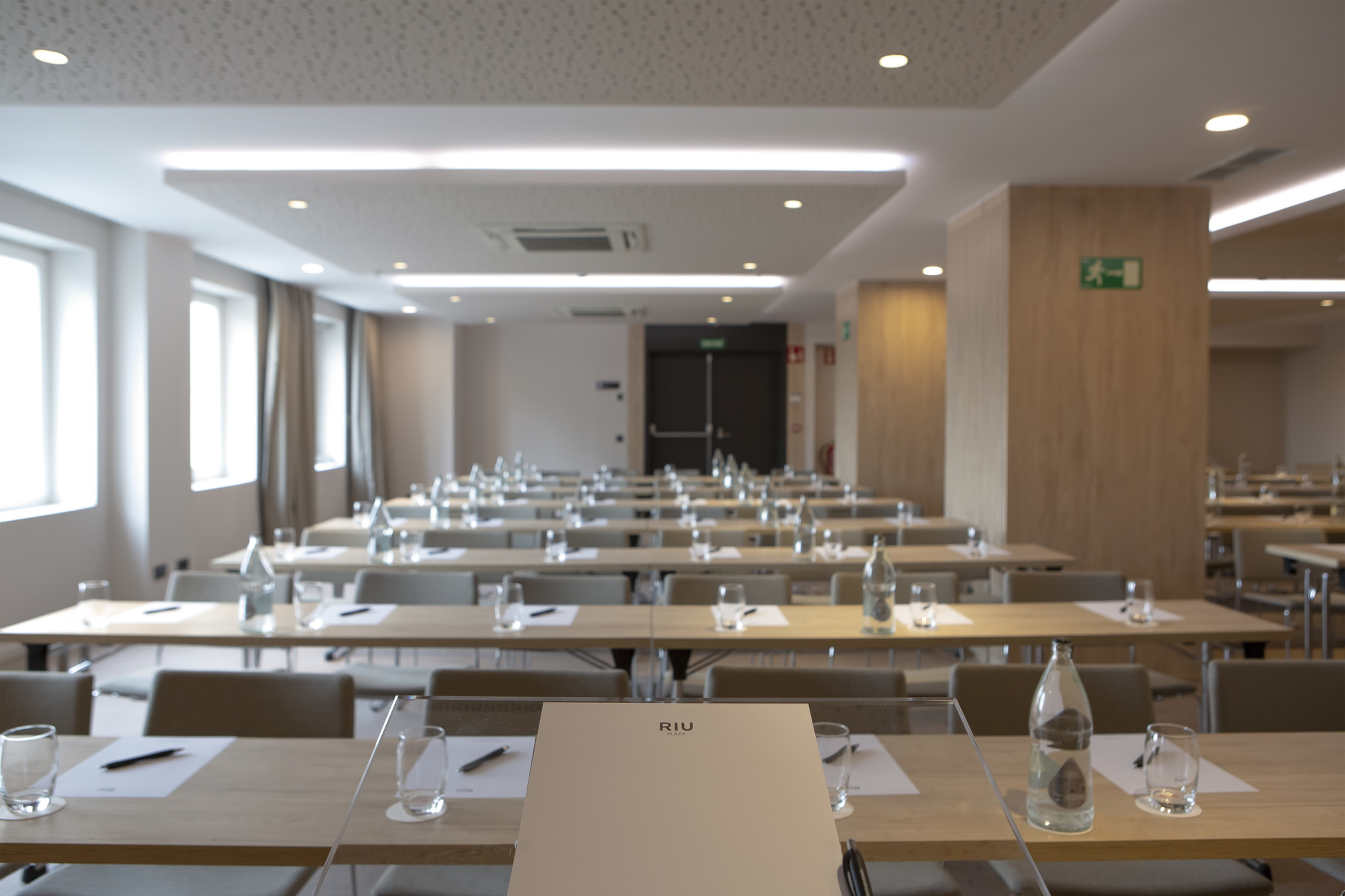 Hotel Riu Plaza España - photo