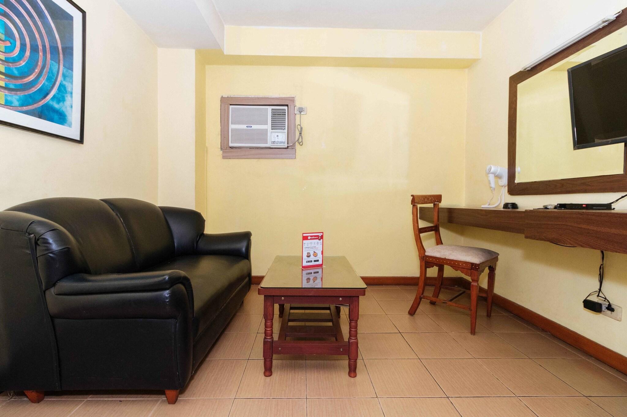 RedDoorz @ Timog Avenue Quezon City