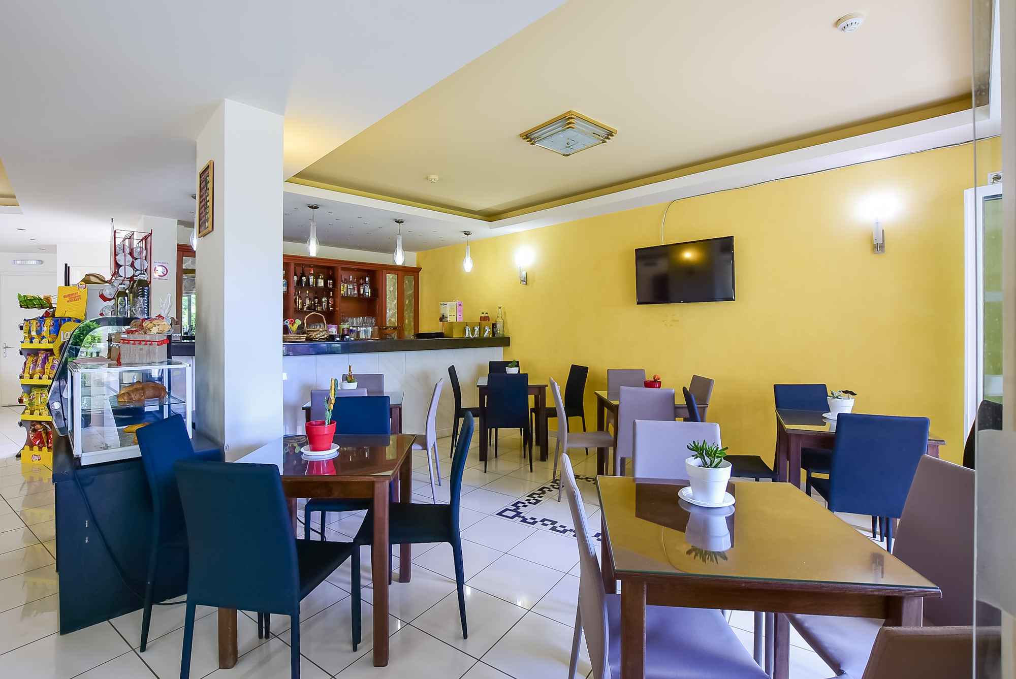 Timos Hotel