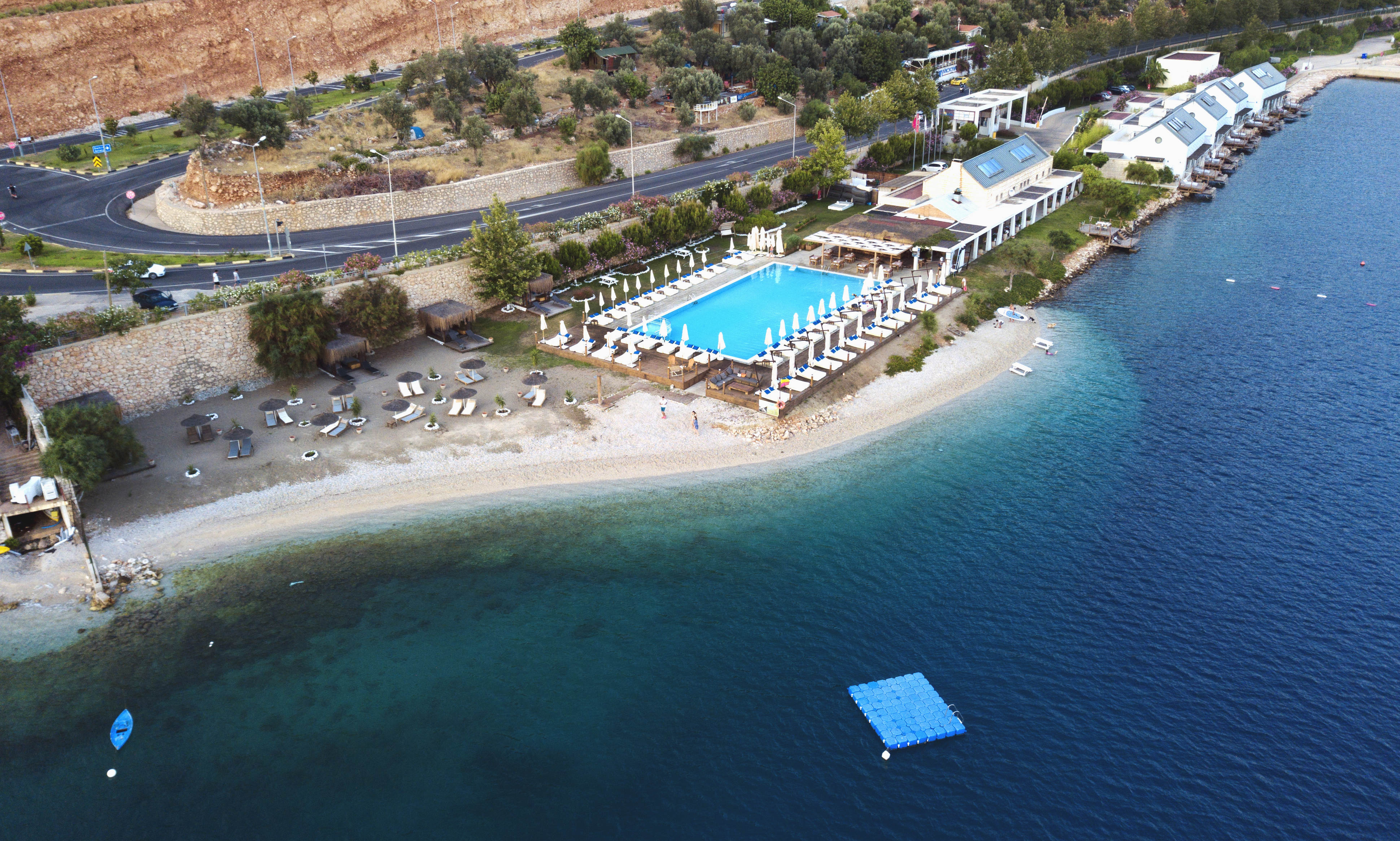 Foto van Halk Plaji met blauw puur water oppervlakte
