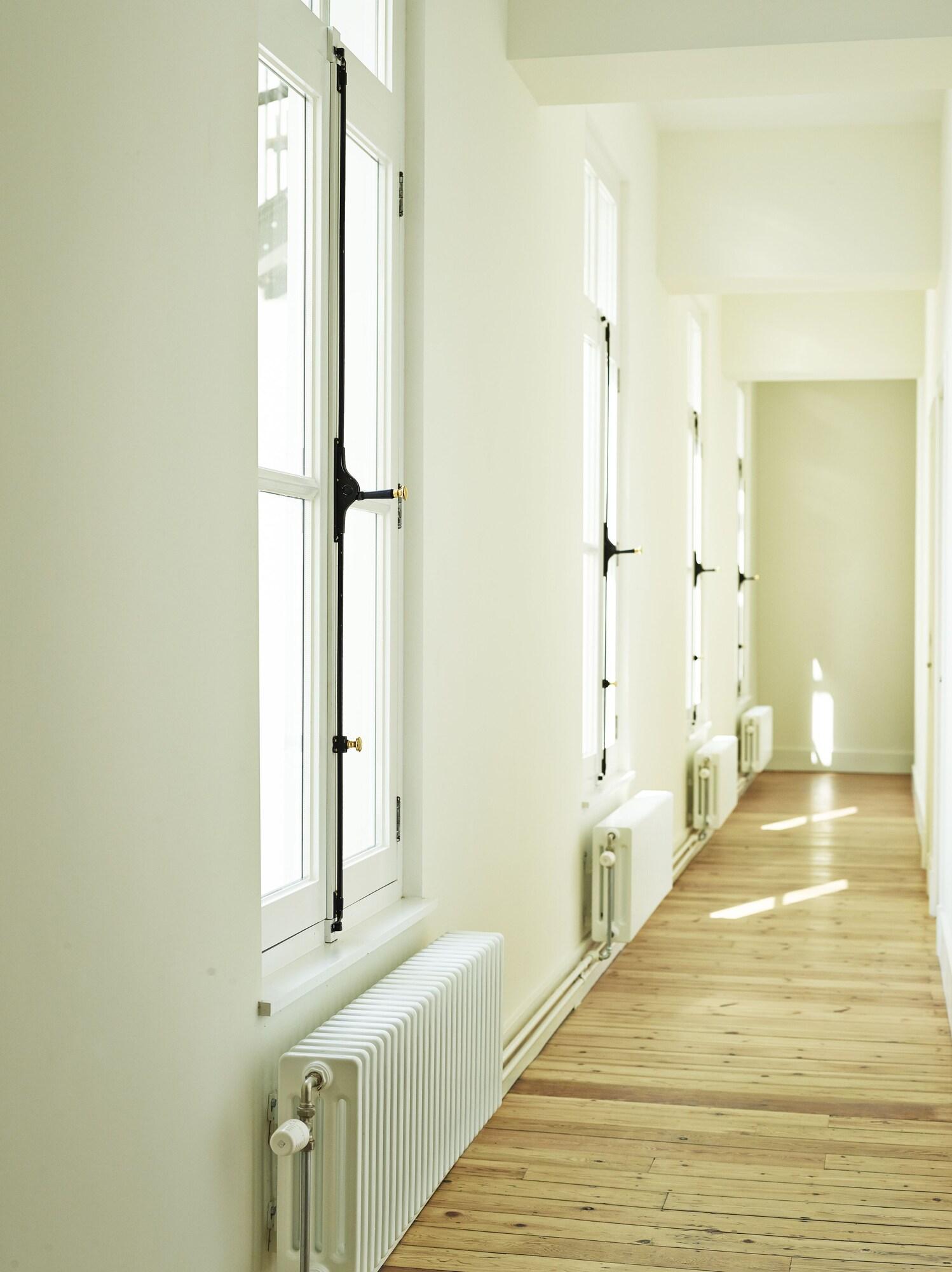 Hotel des Galeries by null