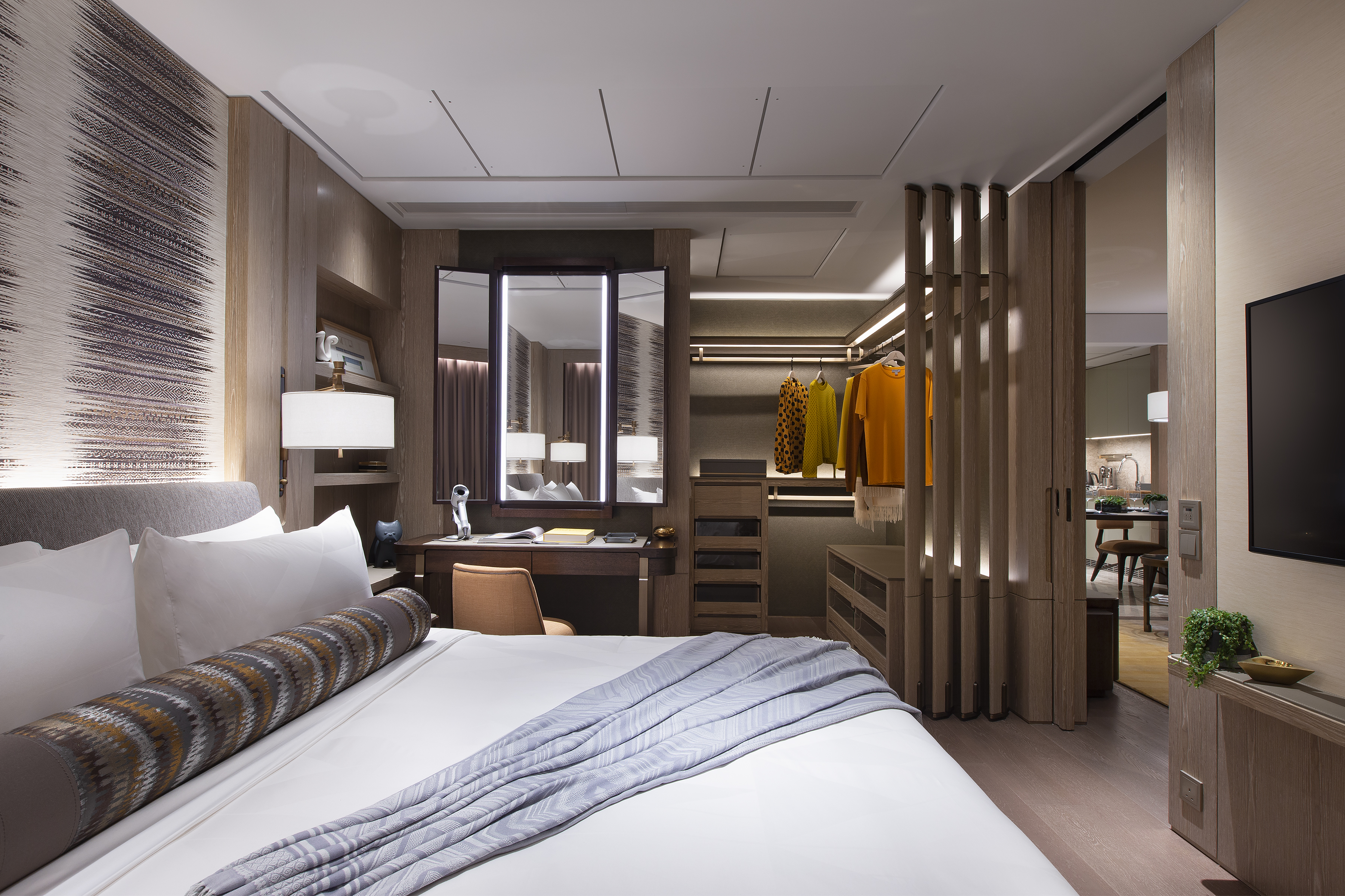 K11 ARTUS by null K11 ARTUS by null