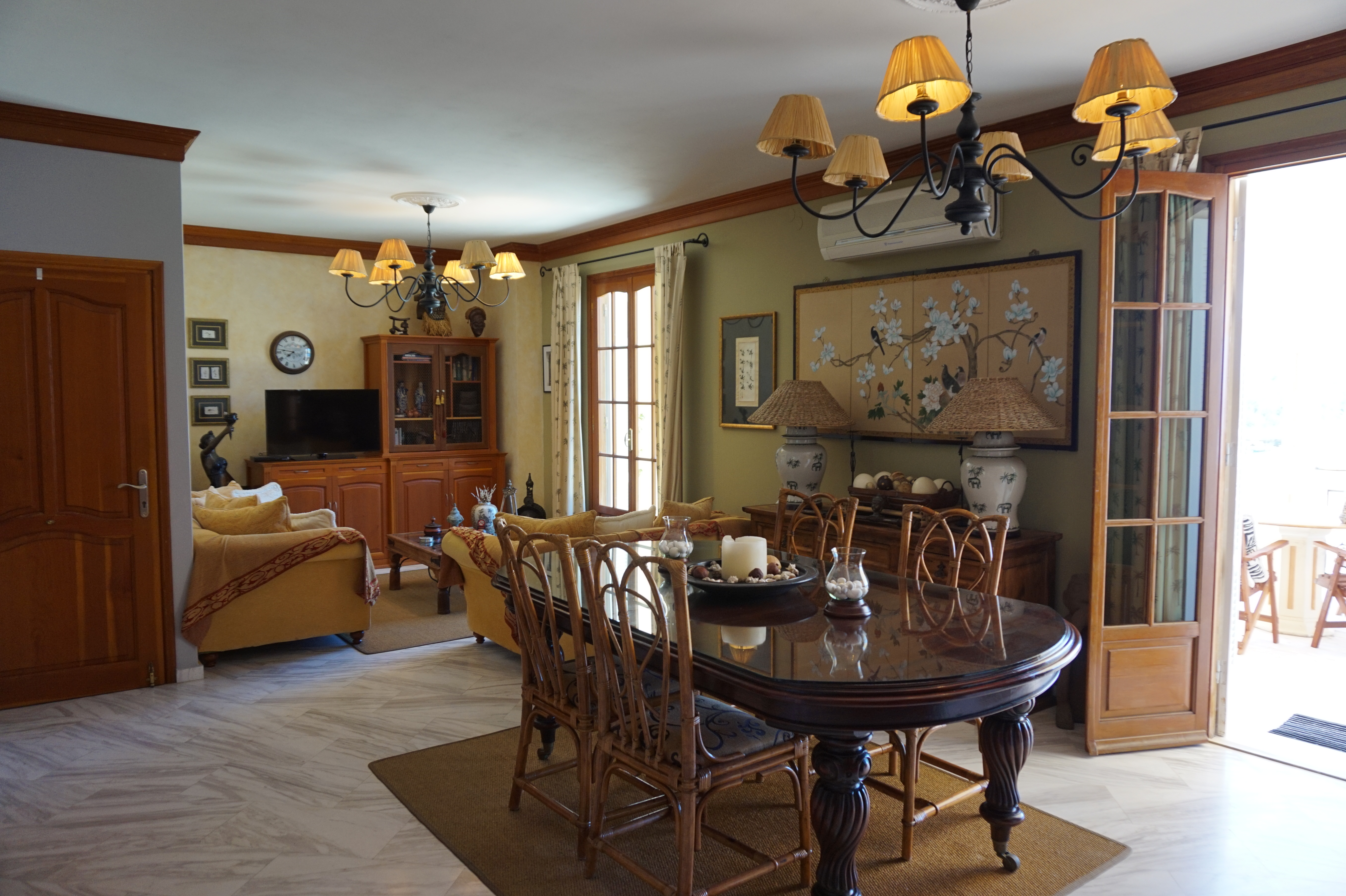 Faros Residence