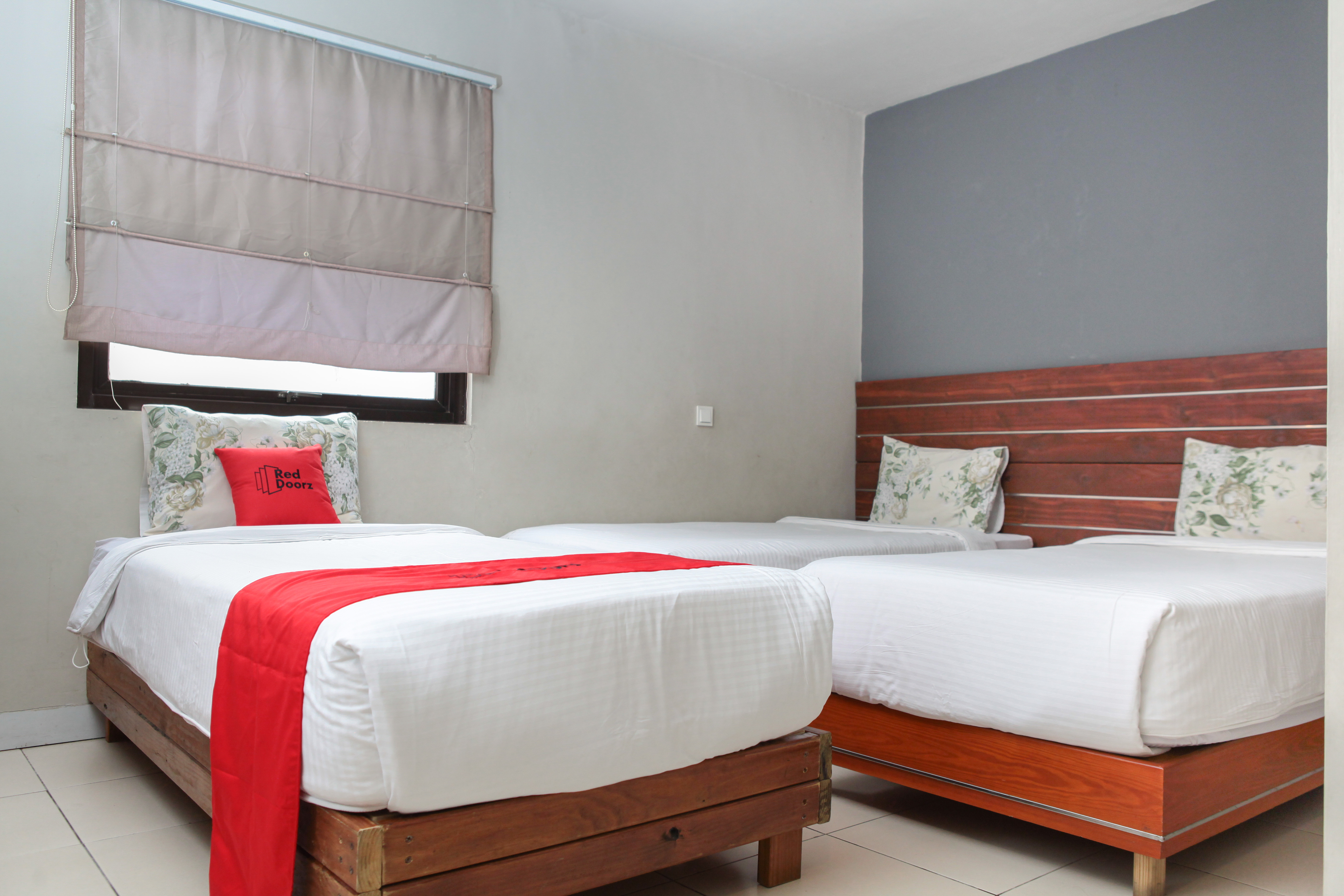 RedDoorz Plus  near Asia Afrika 3