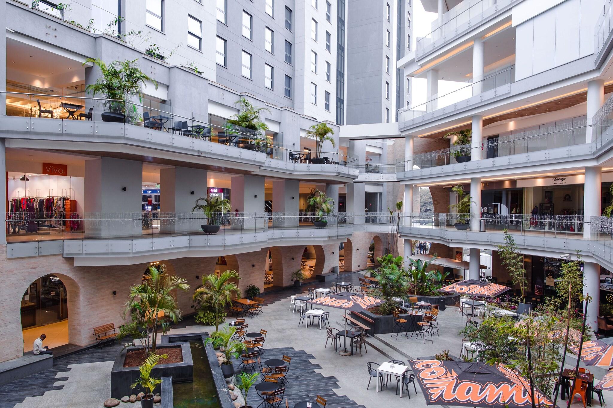 Trademark Hotel by null