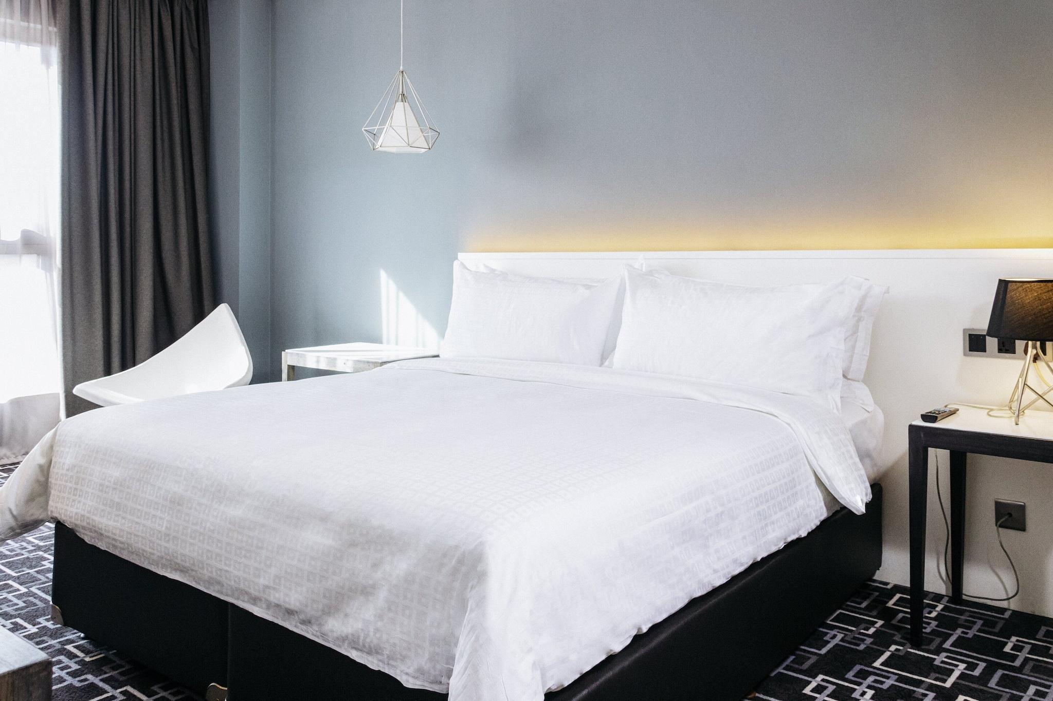 Trademark Hotel by null