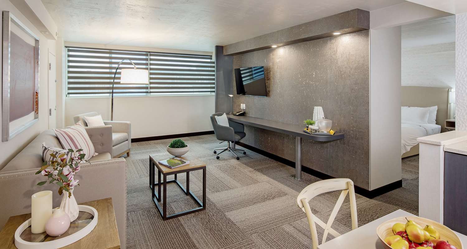 The Rushmore Hotel & Suites, BW Premier Collection