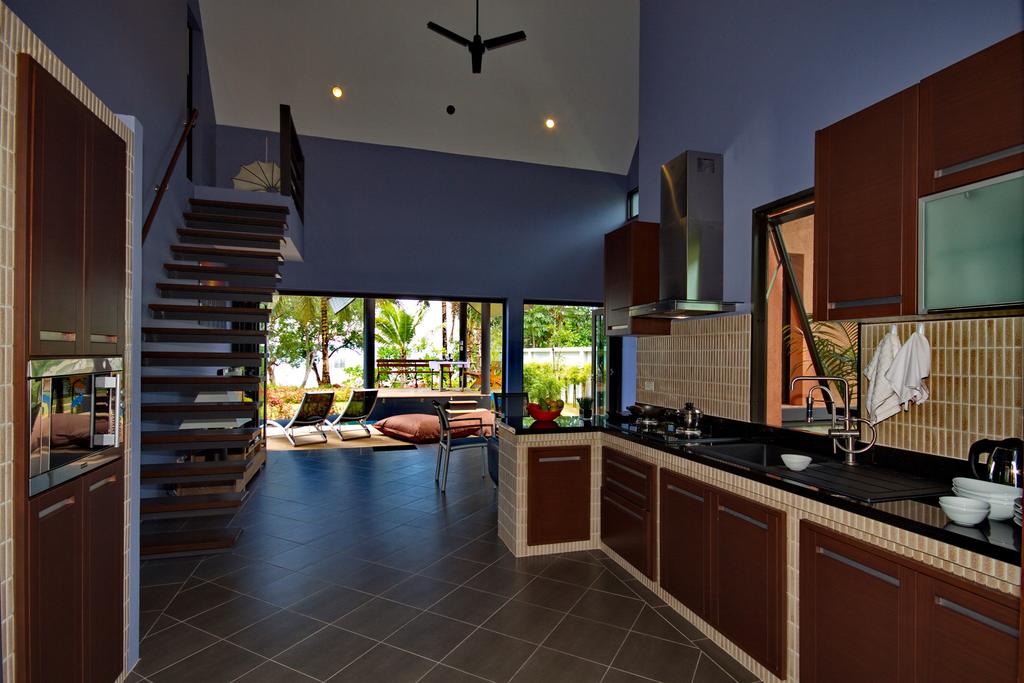 Tha Lane Bay Villas