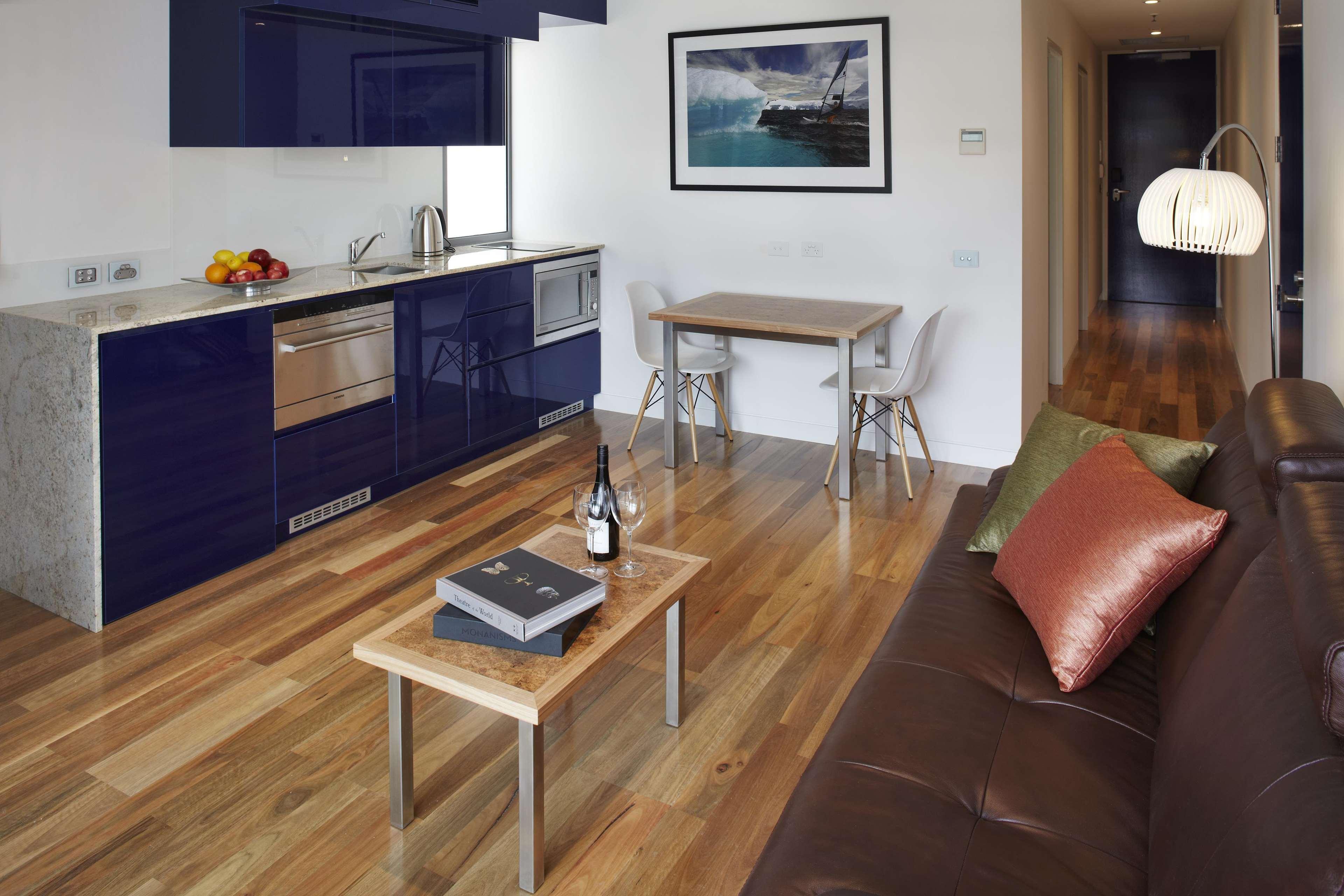 Salamanca Wharf Hotel