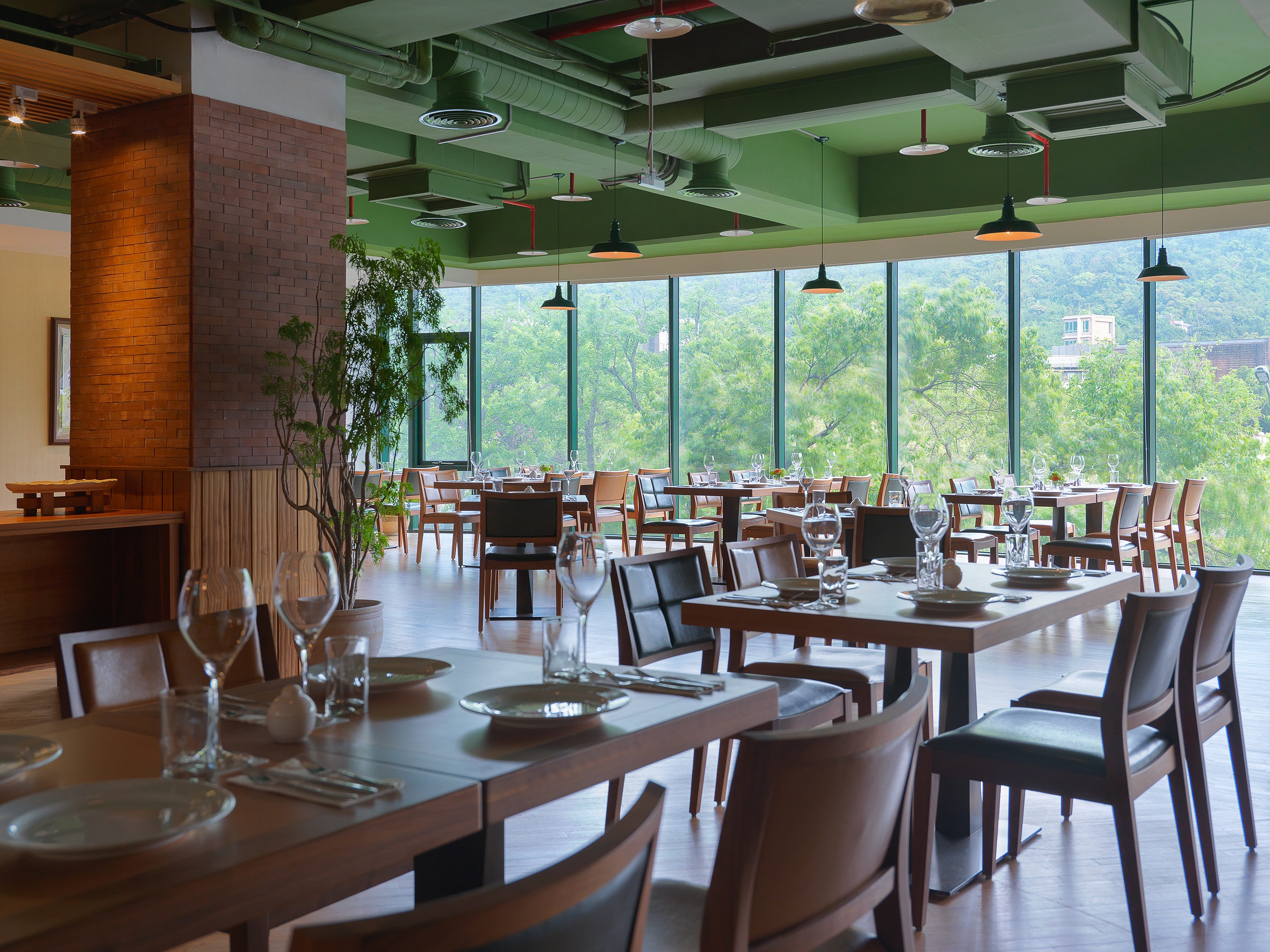 Yusense Hotel