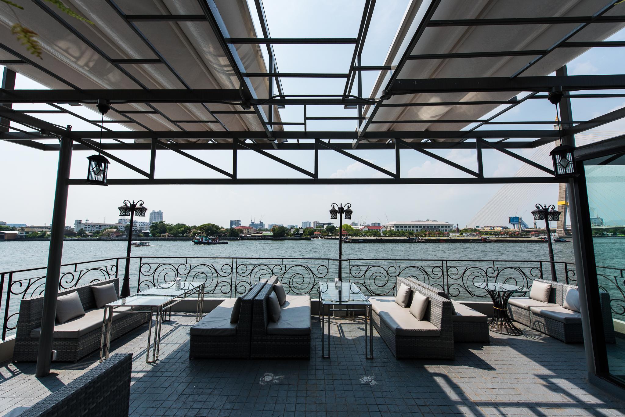 V VAREE Bangkok