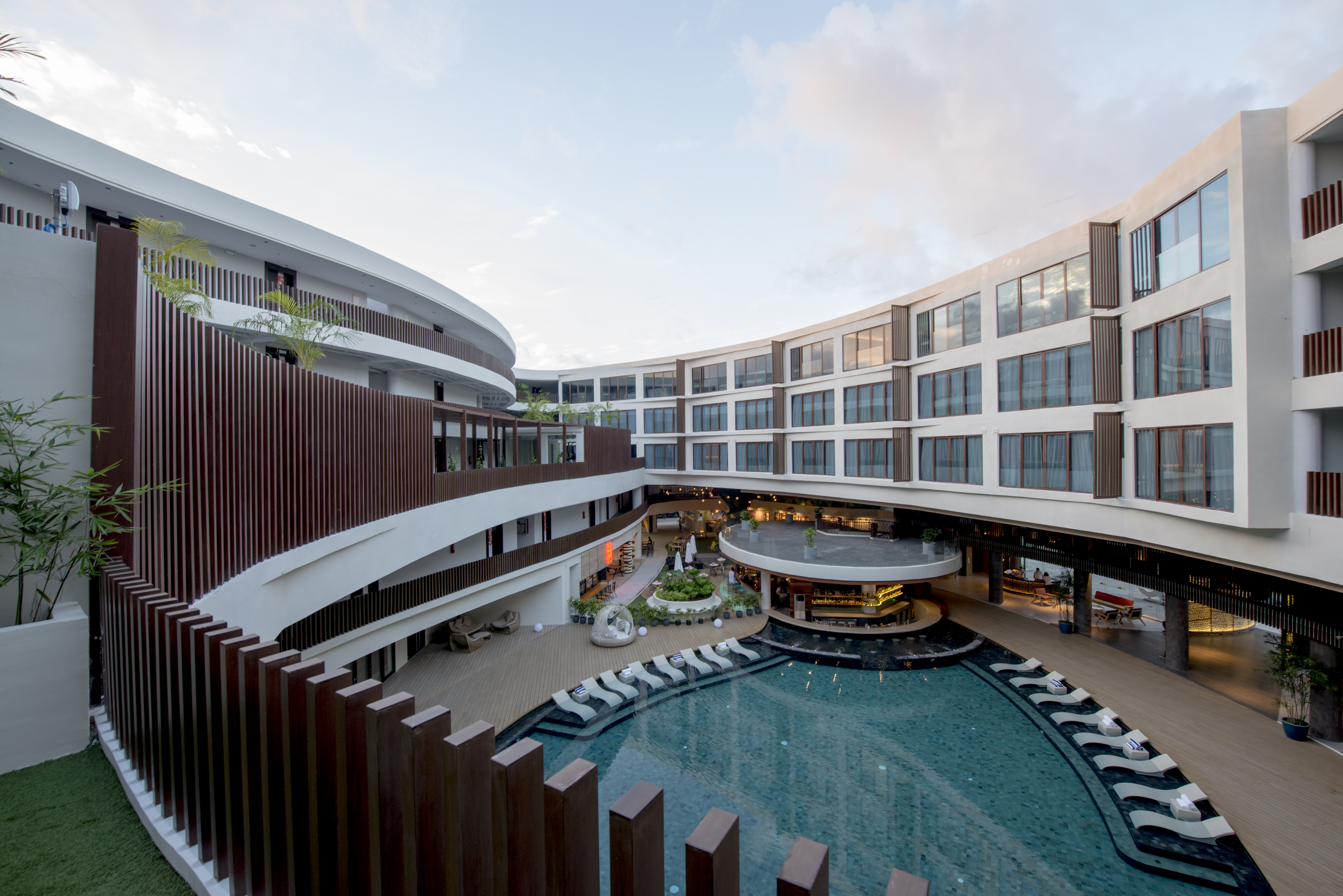 Hue Hotels and Resorts Boracay image