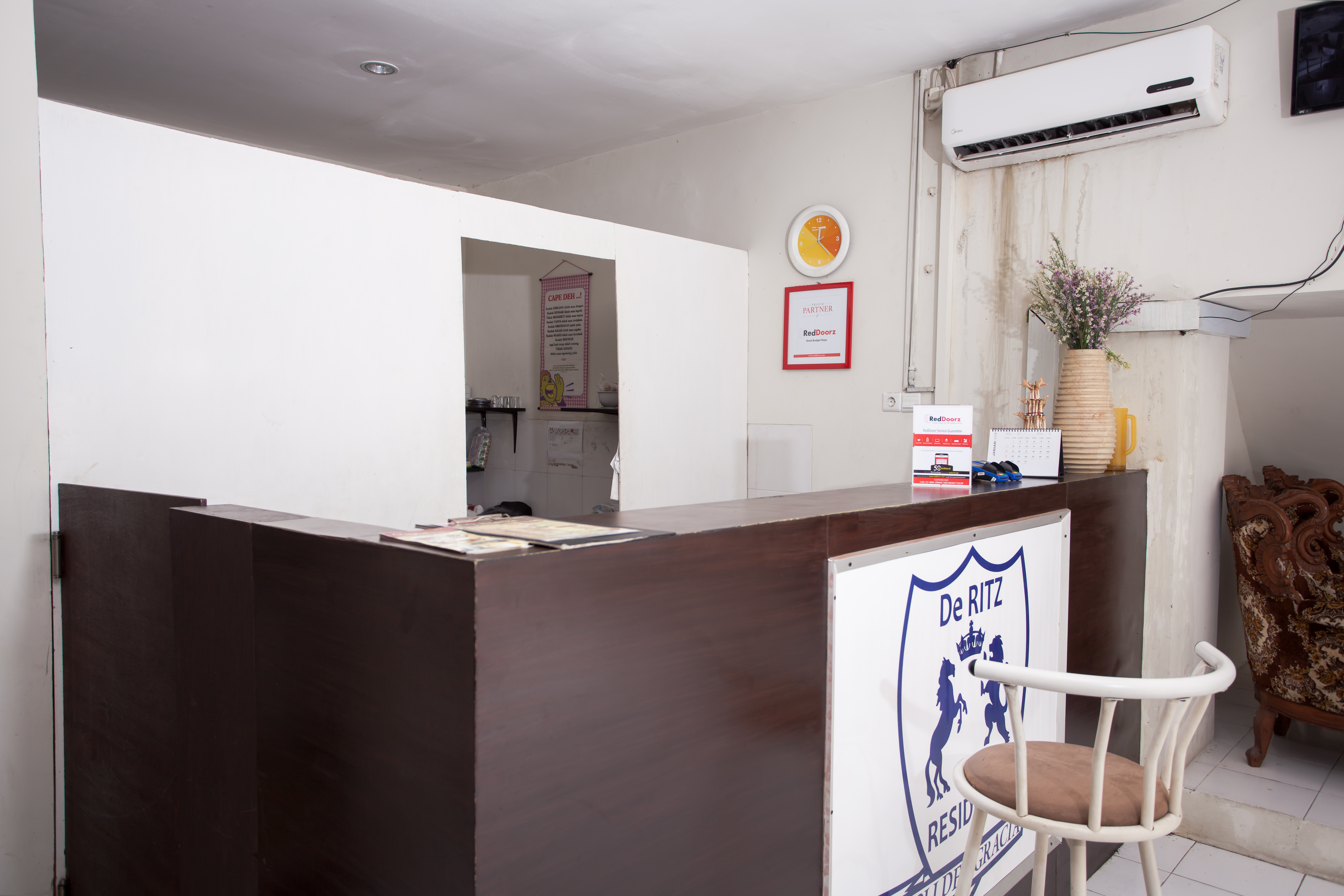 RedDoorz Plus near Galaxy Mall