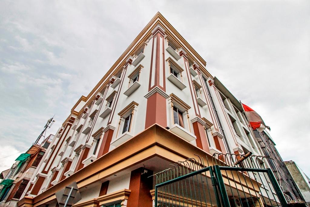 RedDoorz Plus @ Cideng Barat